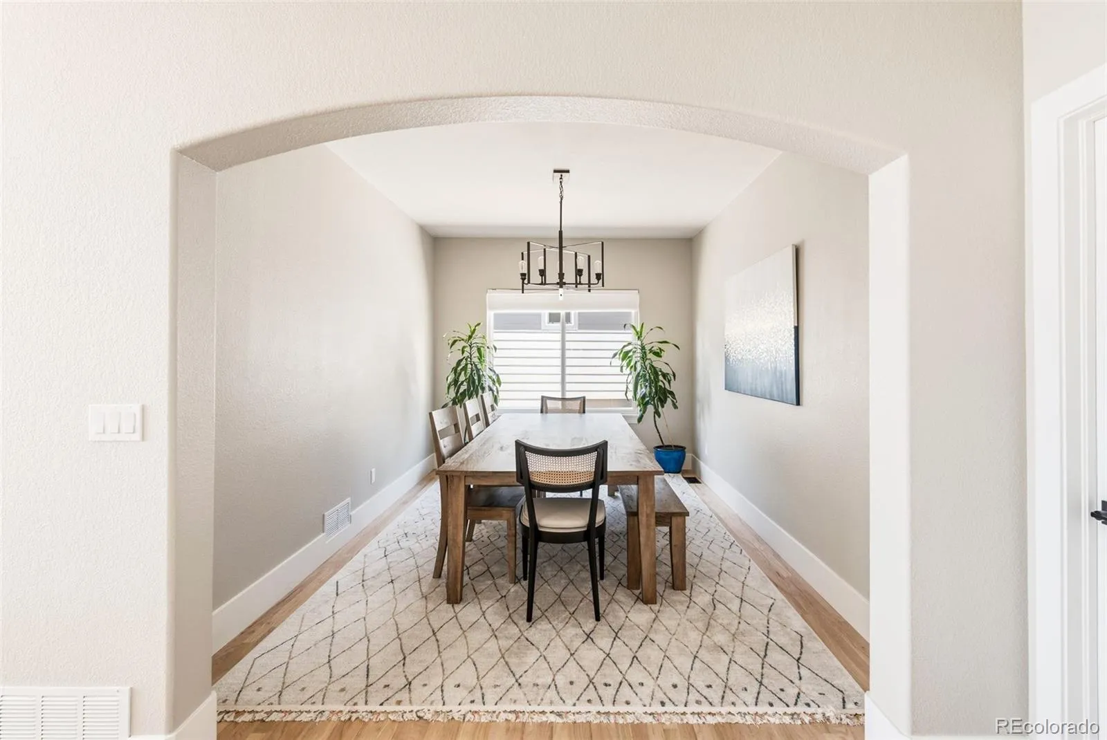 04072026190205 1600 8