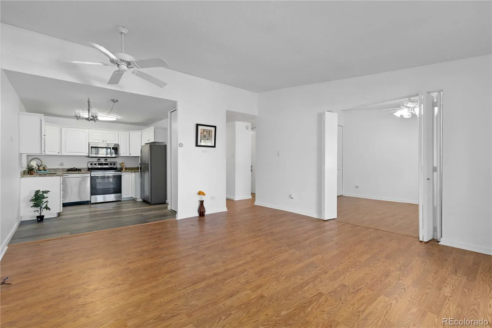755 S Alton Way #9D Denver CO 80247 MLS #REC2165963 03212026050605 1600 13