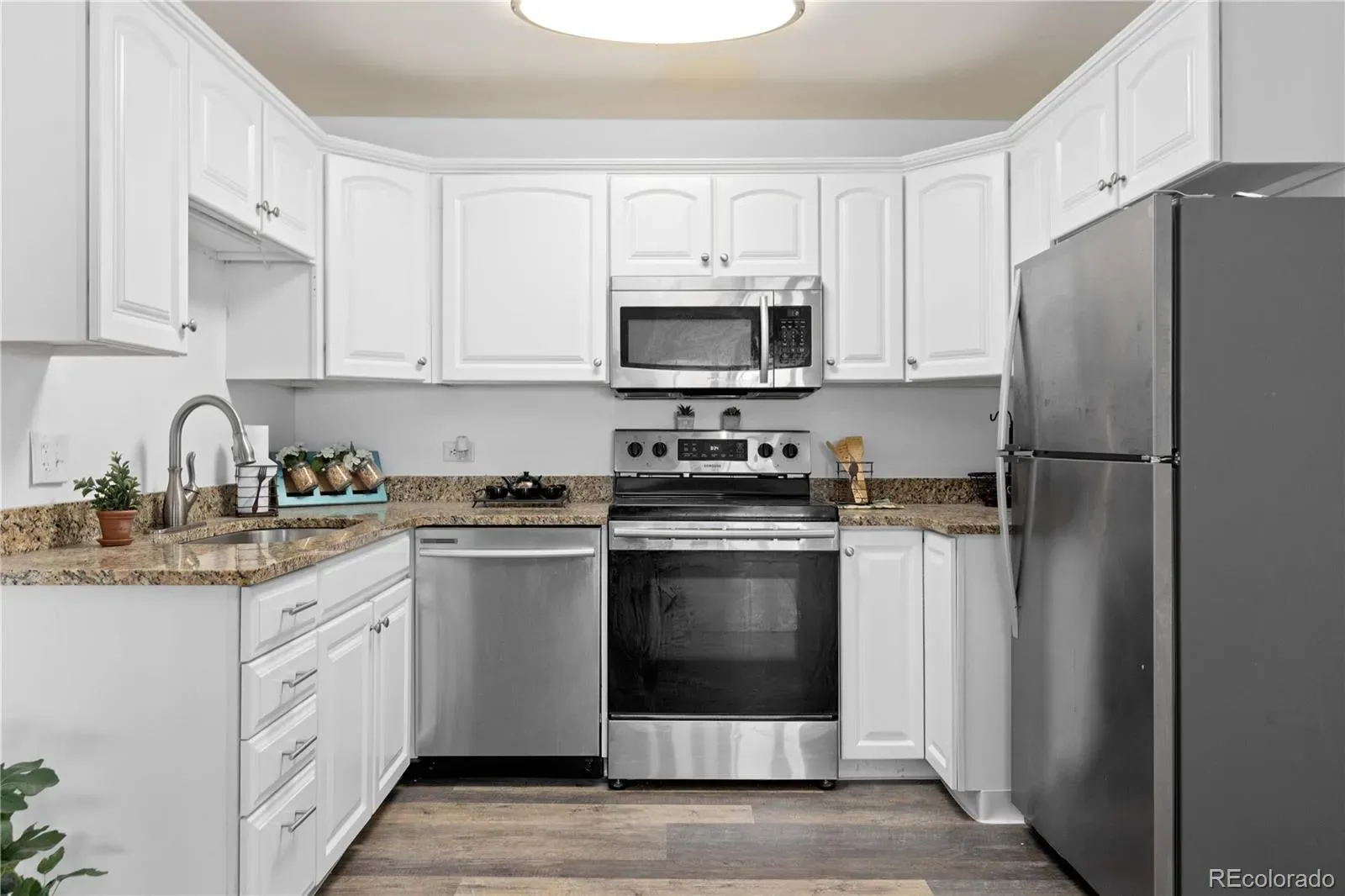 755 S Alton Way #9D Denver CO 80247 MLS #REC2165963 03212026050605 1600 4