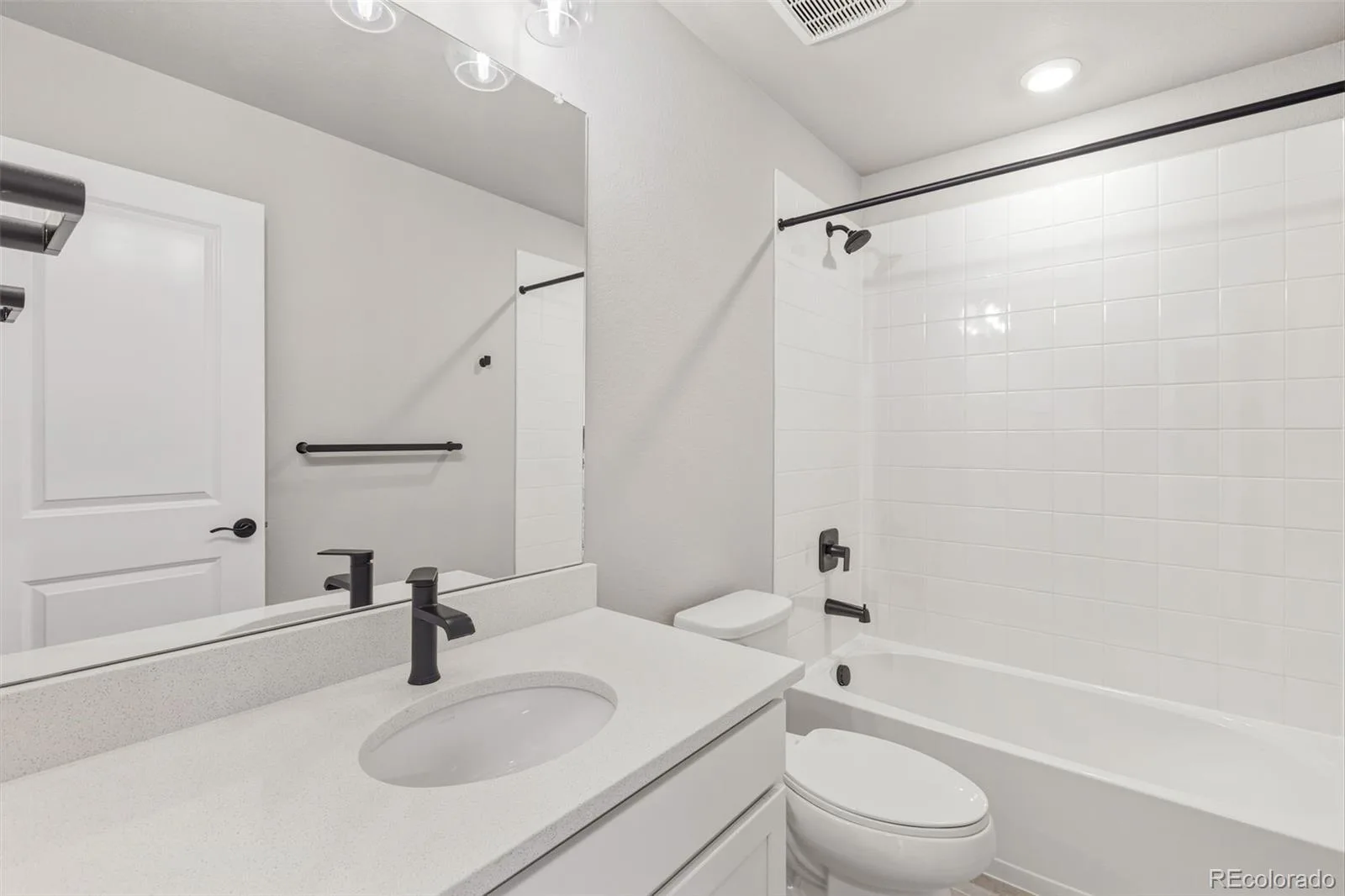 21041 E 63rd Drive Aurora CO 80019 | MLS #REC2166285 06292026184624 1600 21