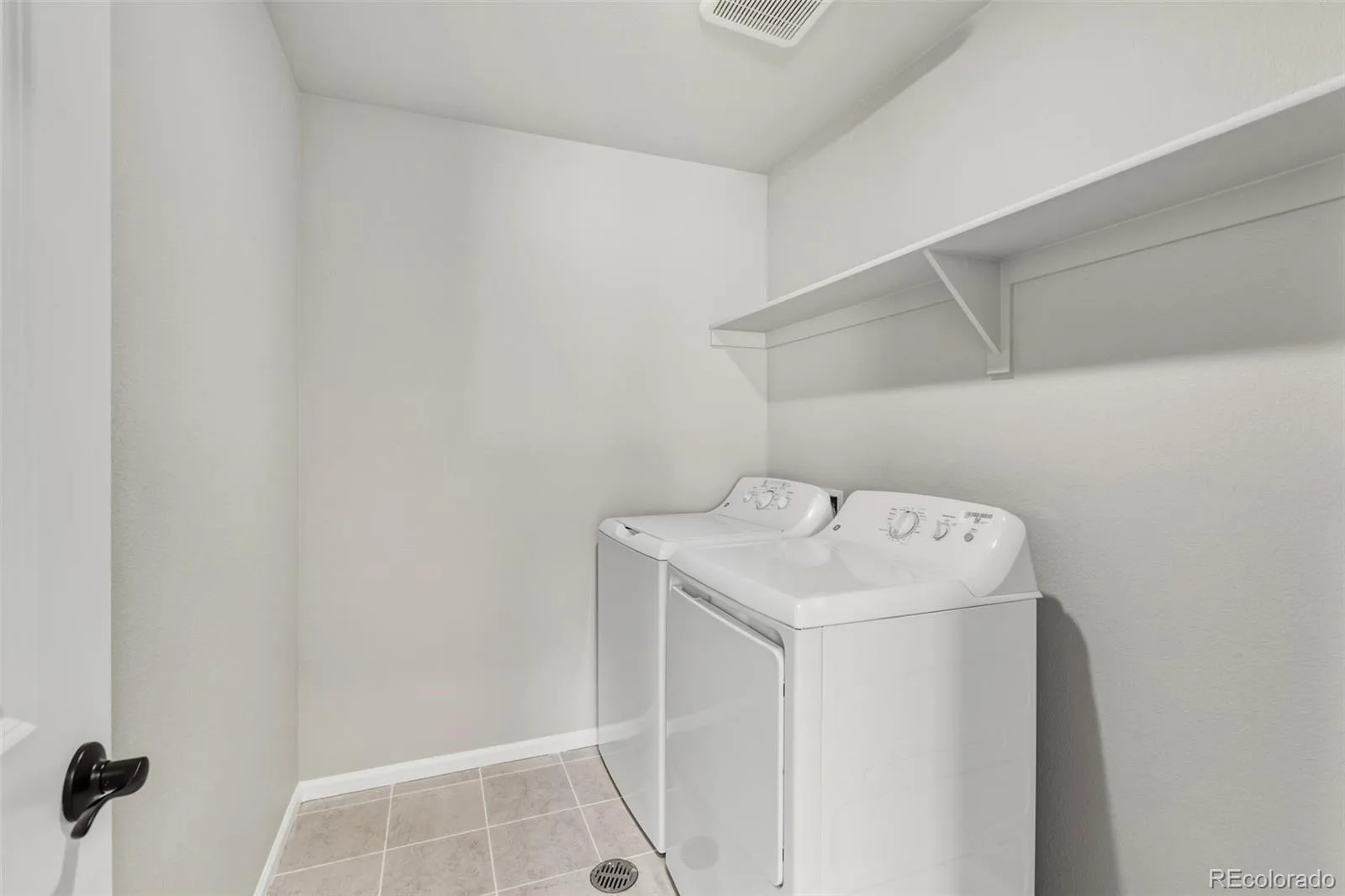 21041 E 63rd Drive Aurora CO 80019 | MLS #REC2166285 06292026184624 1600 24