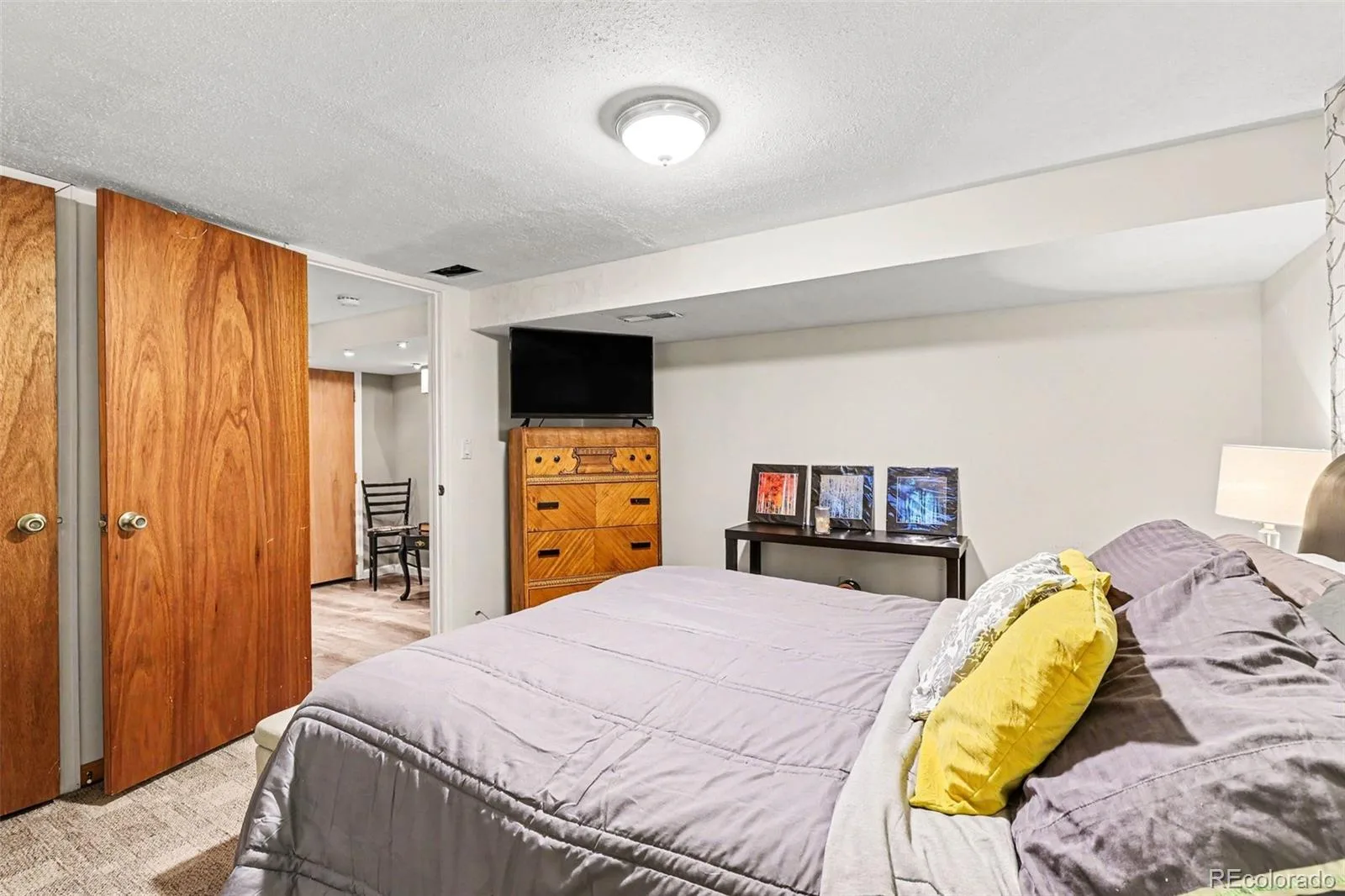 5402 E Warren Avenue Denver CO 80222 MLS #REC2166303 06162026180739 1600 23