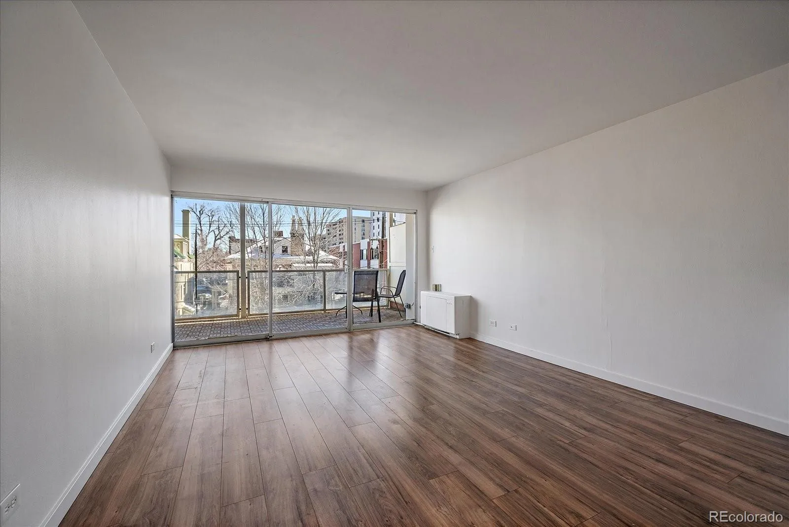 888 N Logan Street #4F Denver CO 80203 MLS #REC2167731 05032026173621 1600 4