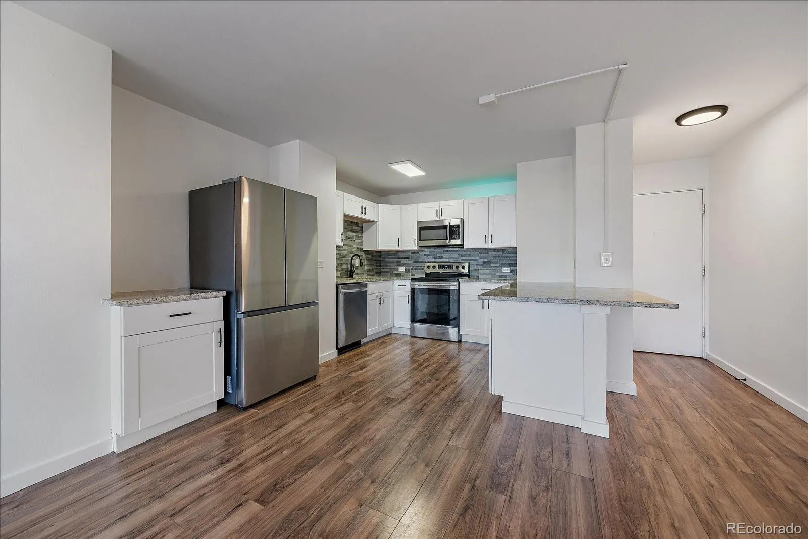888 N Logan Street #4F Denver CO 80203 MLS #REC2167731 05032026173621 1600 7