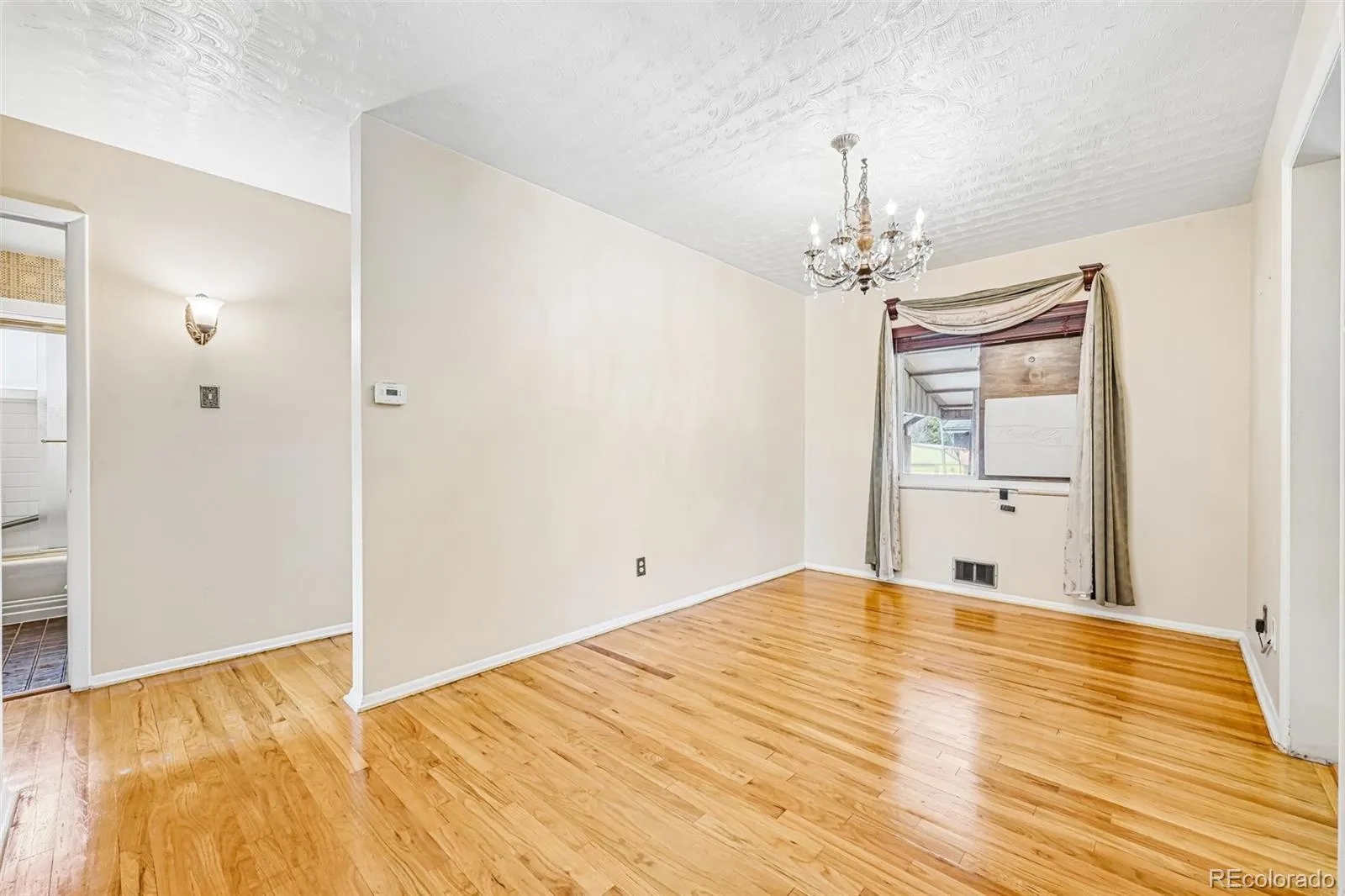 10209 W 68th Avenue Arvada CO 80004 MLS #REC2168472 05092026025836 1600 10