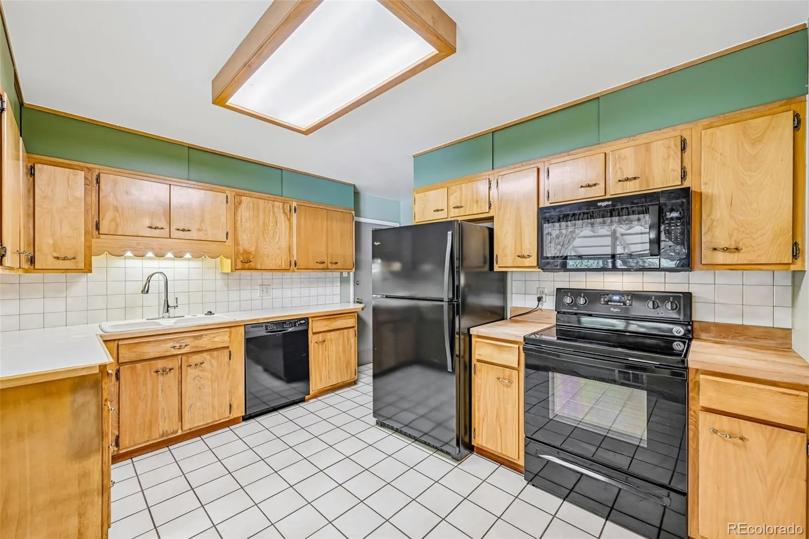 10209 W 68th Avenue Arvada CO 80004 MLS #REC2168472 05092026025836 1600 15