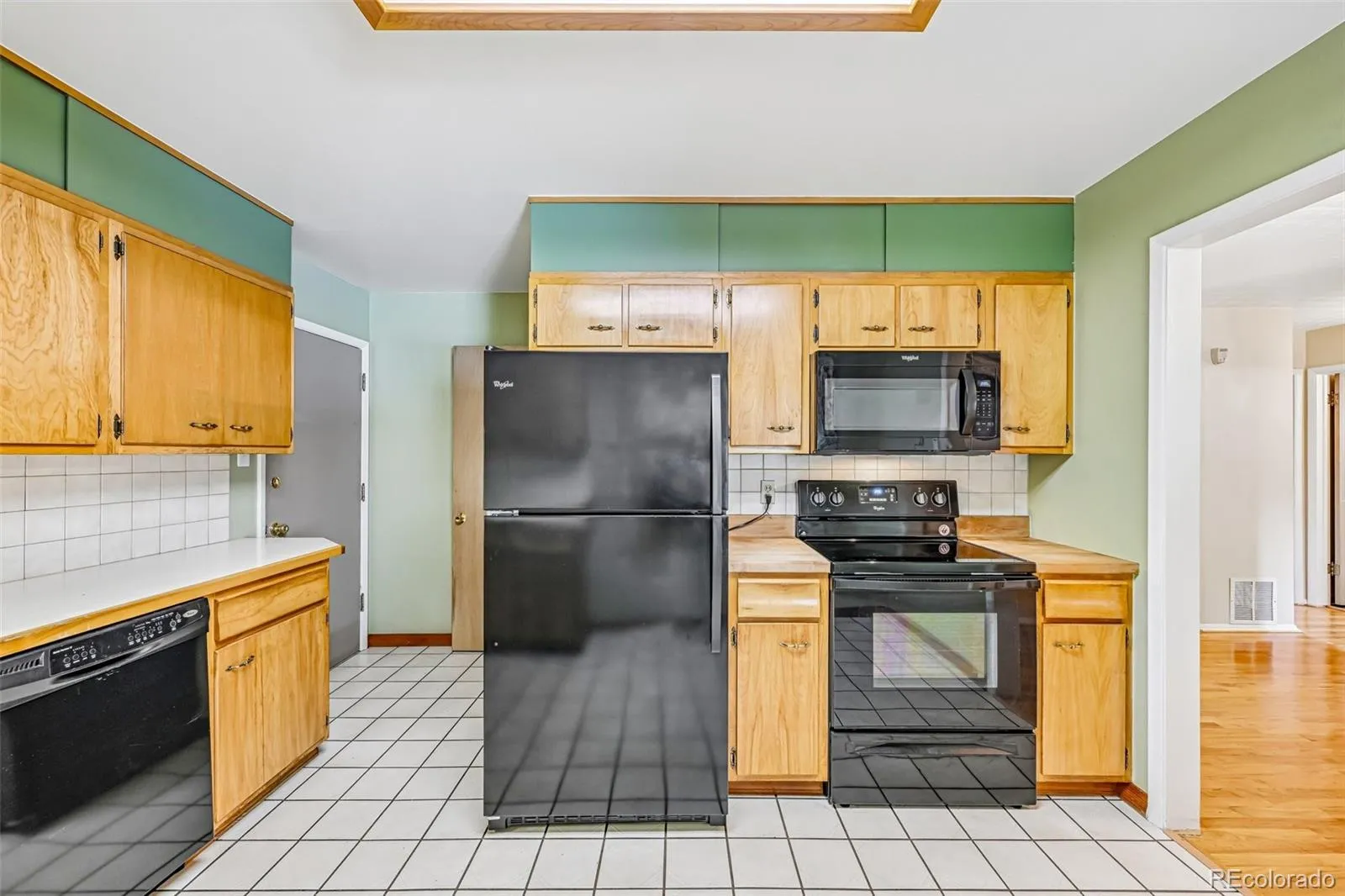10209 W 68th Avenue Arvada CO 80004 MLS #REC2168472 05092026025836 1600 16