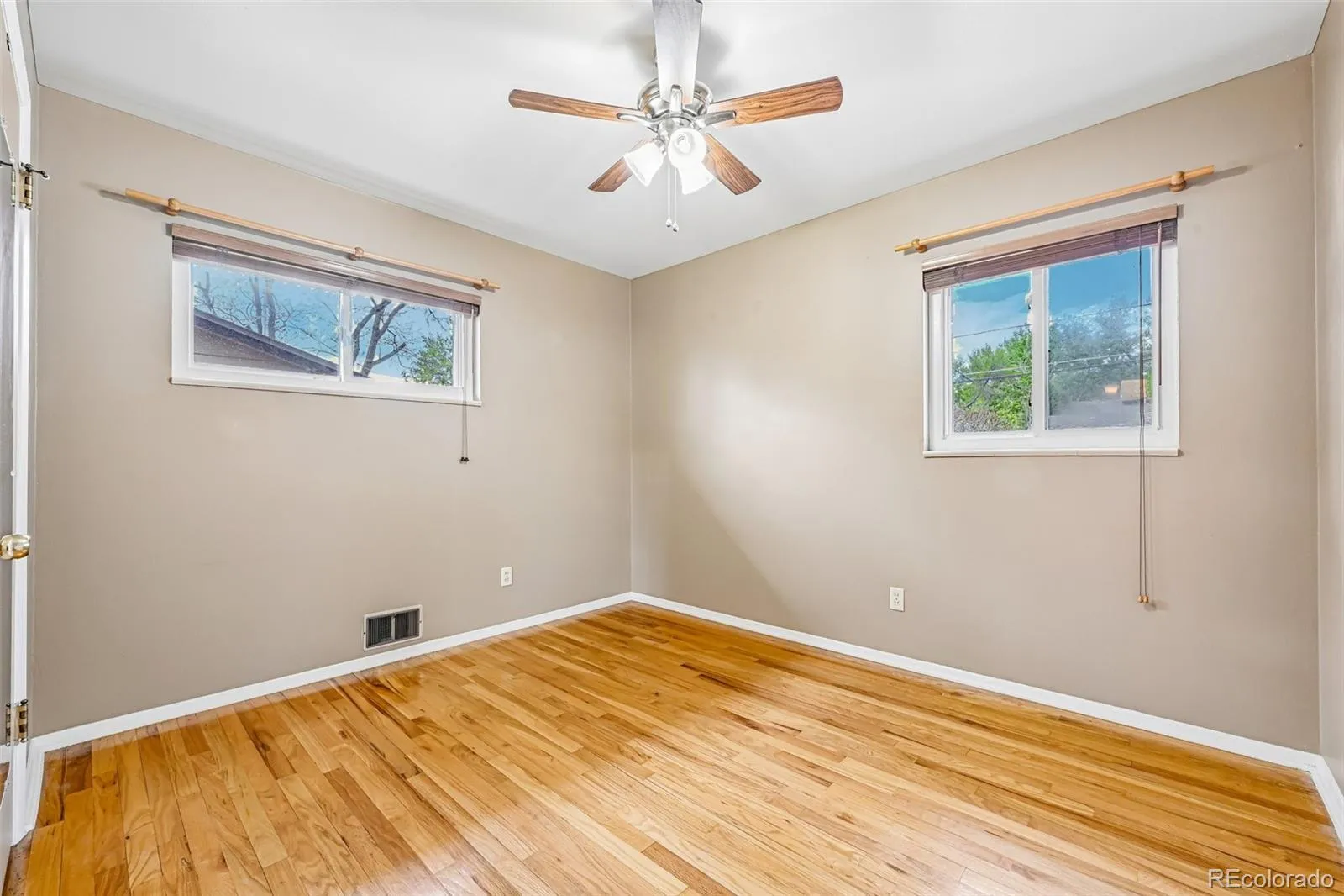 10209 W 68th Avenue Arvada CO 80004 MLS #REC2168472 05092026025836 1600 19