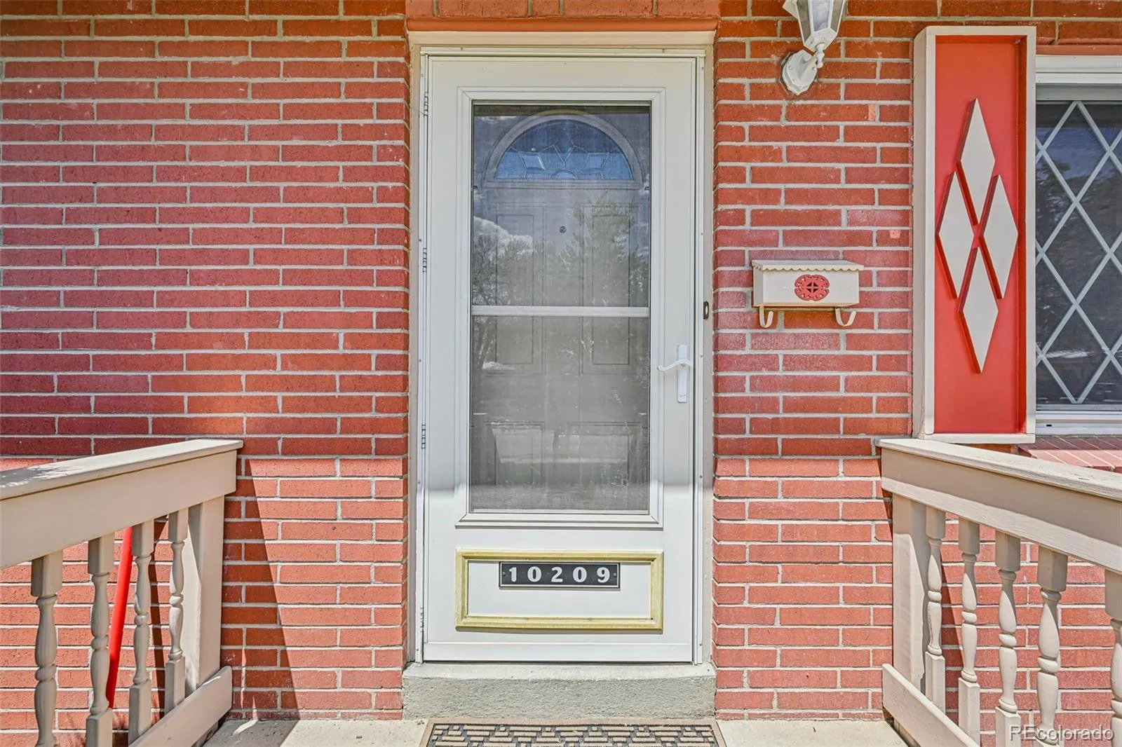 10209 W 68th Avenue Arvada CO 80004 MLS #REC2168472 05092026025836 1600 2