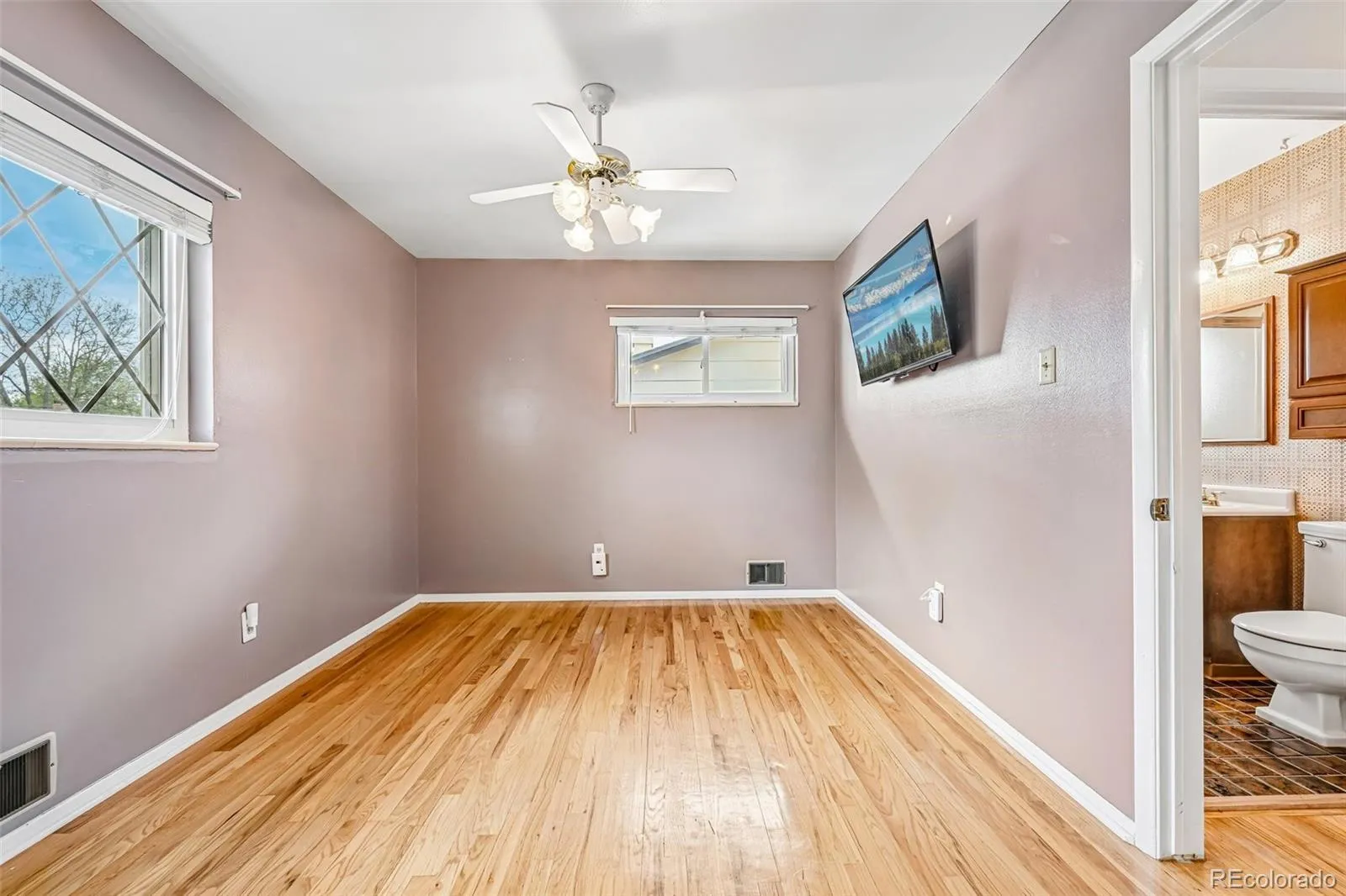 10209 W 68th Avenue Arvada CO 80004 MLS #REC2168472 05092026025836 1600 24