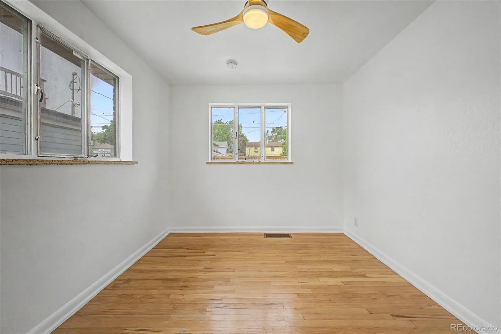 35 S Meade Street Denver CO 80219 MLS #REC2169441 05282026014104 1600 17