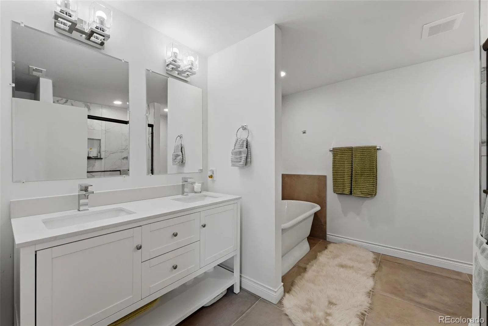 2060 Dover Street Lakewood CO 80215 MLS #REC2170823 06092026071355 1600 16