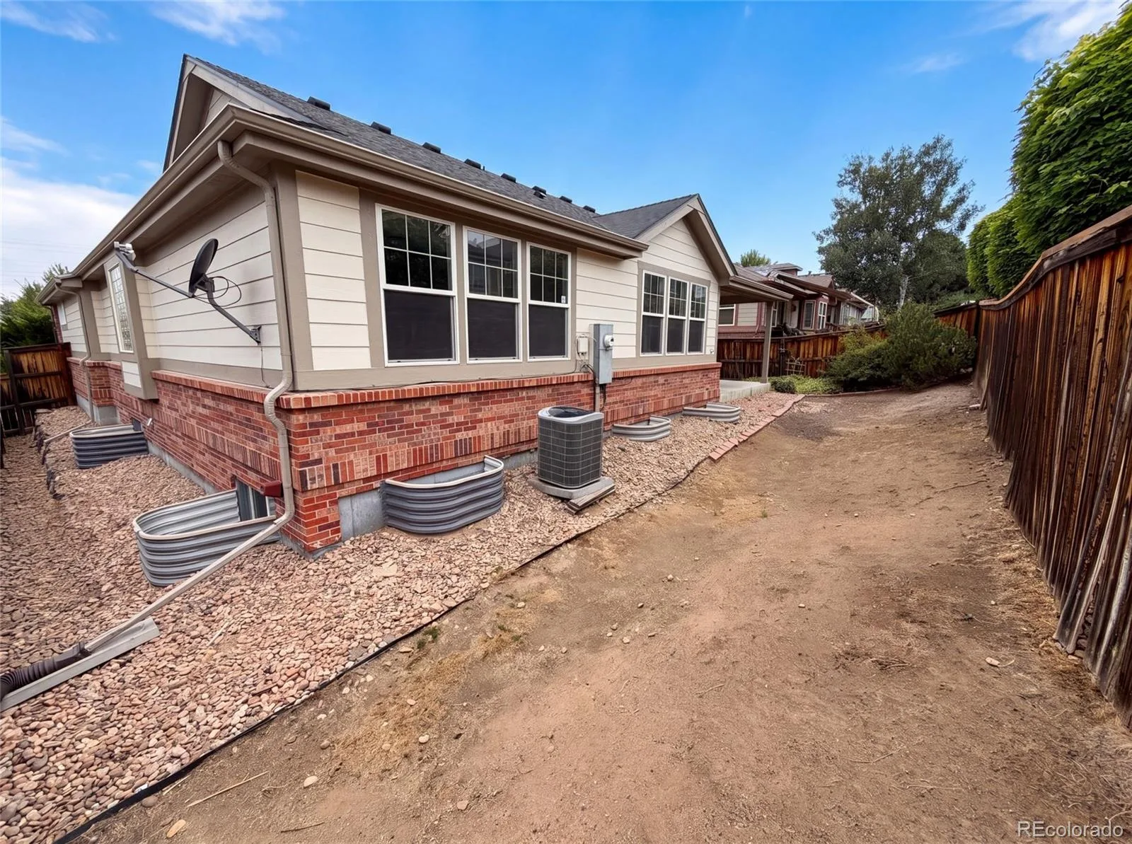 2802 S Ireland Way Aurora CO 80013 | MLS #REC2171589 08062026164301 1600 29