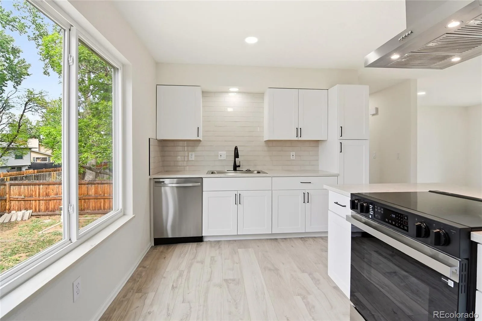 3227 S Hoyt Way Lakewood CO 80227 | MLS #REC2171593 07282026000611 1600 16