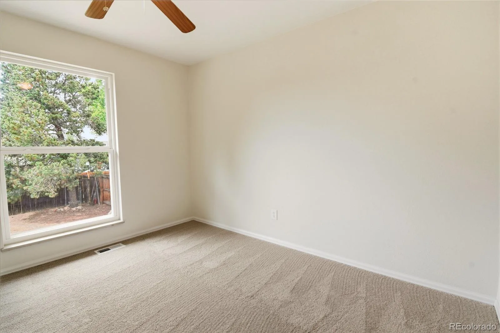 3227 S Hoyt Way Lakewood CO 80227 | MLS #REC2171593 07282026000611 1600 20