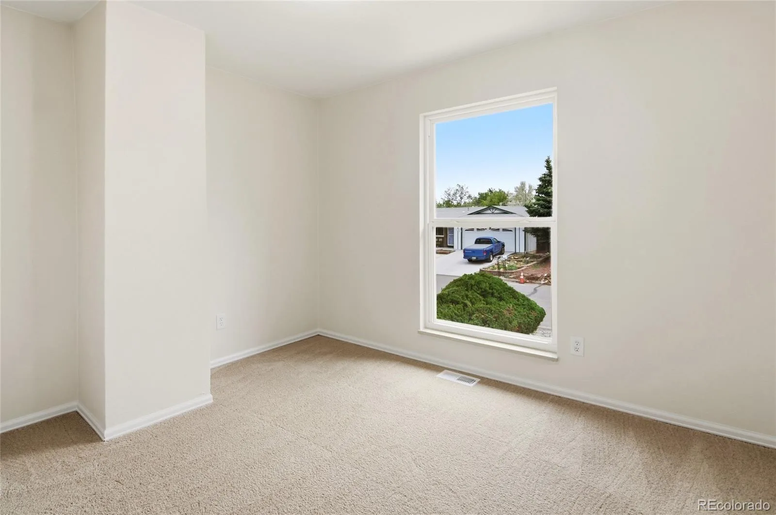 3227 S Hoyt Way Lakewood CO 80227 | MLS #REC2171593 07282026000611 1600 22