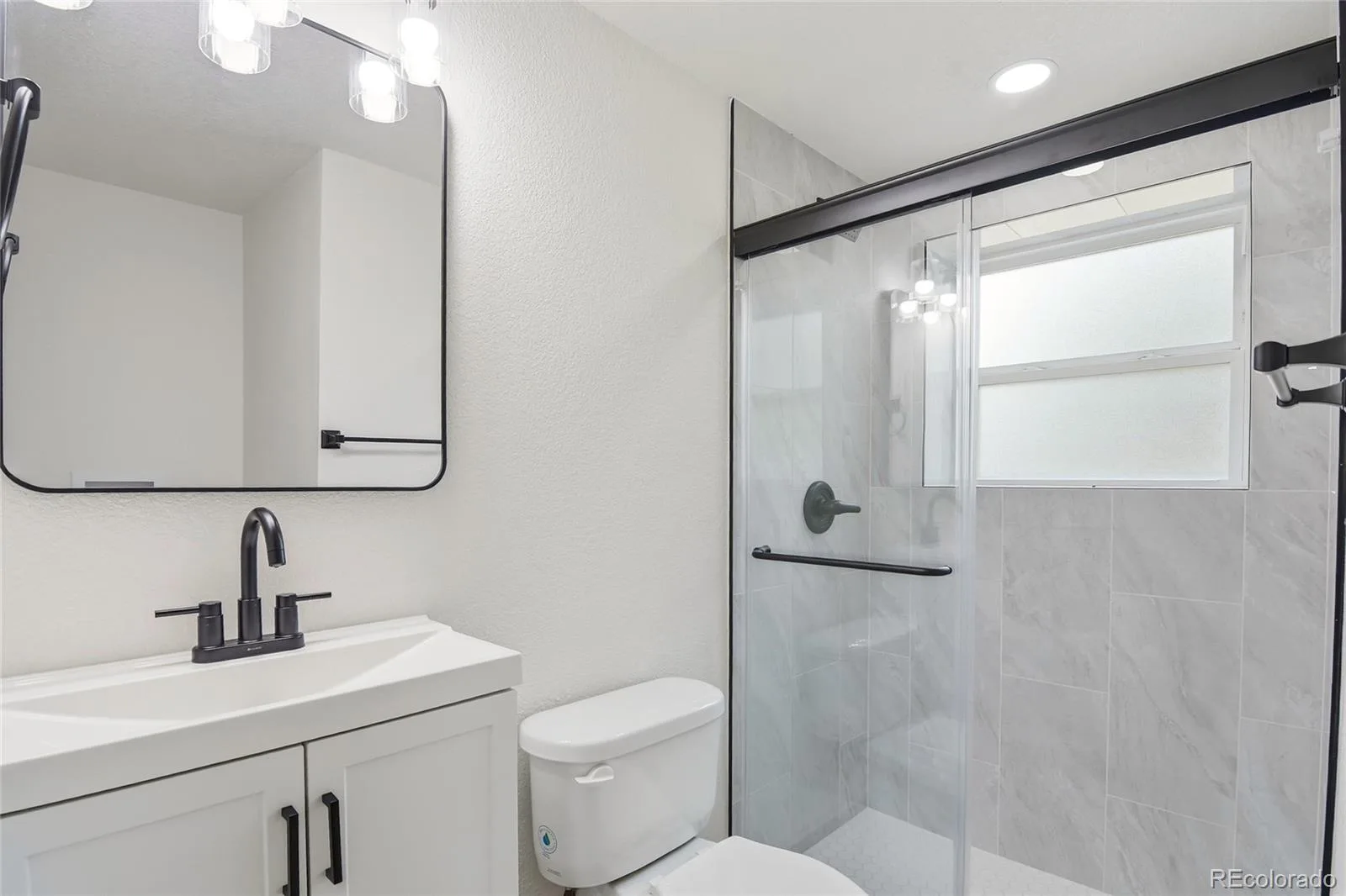 3227 S Hoyt Way Lakewood CO 80227 | MLS #REC2171593 07282026000611 1600 28