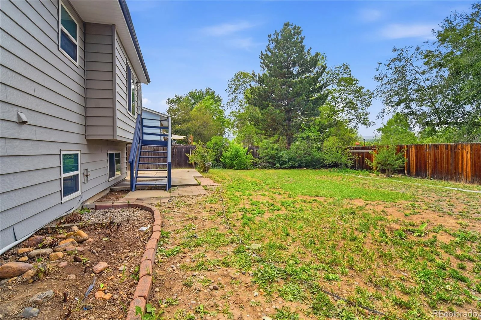 3227 S Hoyt Way Lakewood CO 80227 | MLS #REC2171593 07282026000611 1600 32