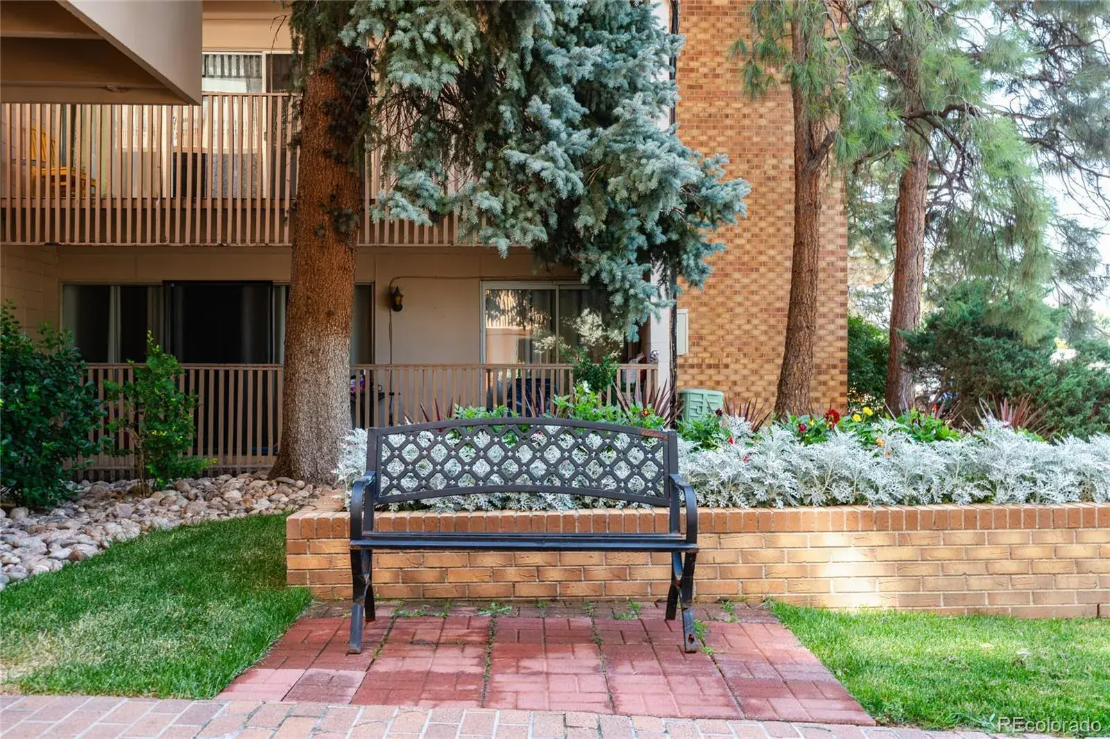 8060 E Girard Avenue #520 Denver CO 80231 MLS #REC2172941 08222025144346 1600 20