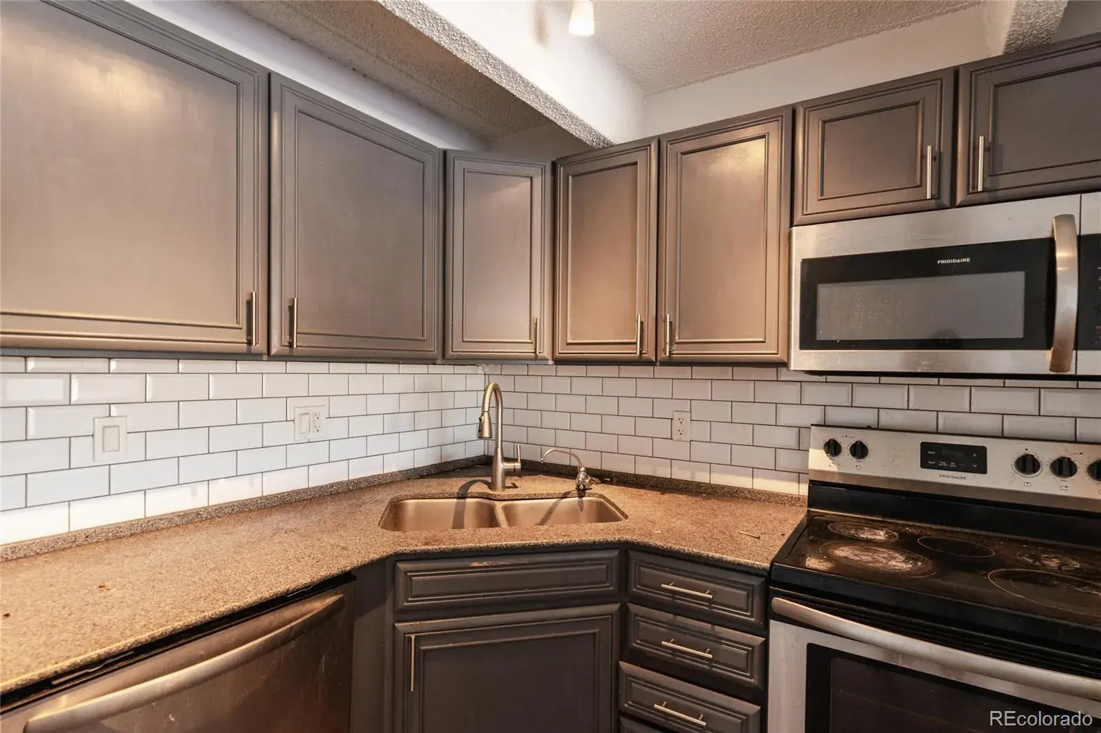 8060 E Girard Avenue #520 Denver CO 80231 MLS #REC2172941 08222025144346 1600 4
