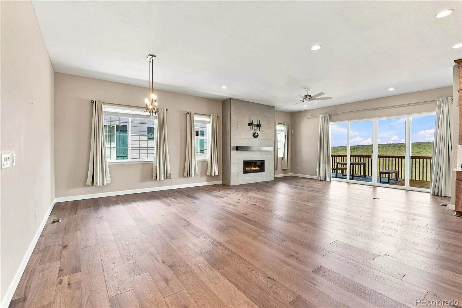 6980 S Yantley Court Aurora CO 80016 | MLS #REC2173904 08282026163756 1600 3
