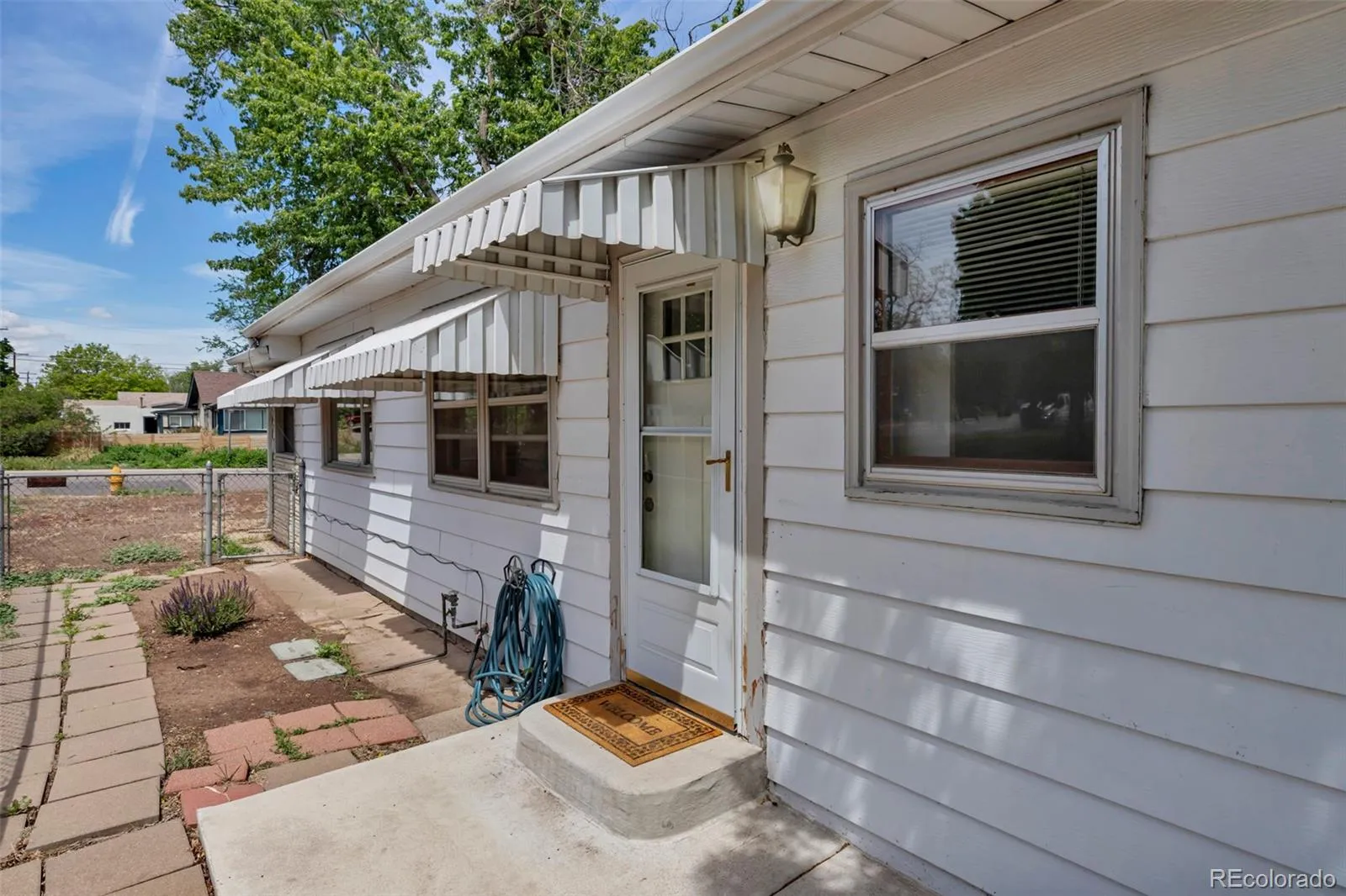 172 S Lowell Boulevard Denver CO 80219 MLS #REC2175392 05282026132458 1600 28