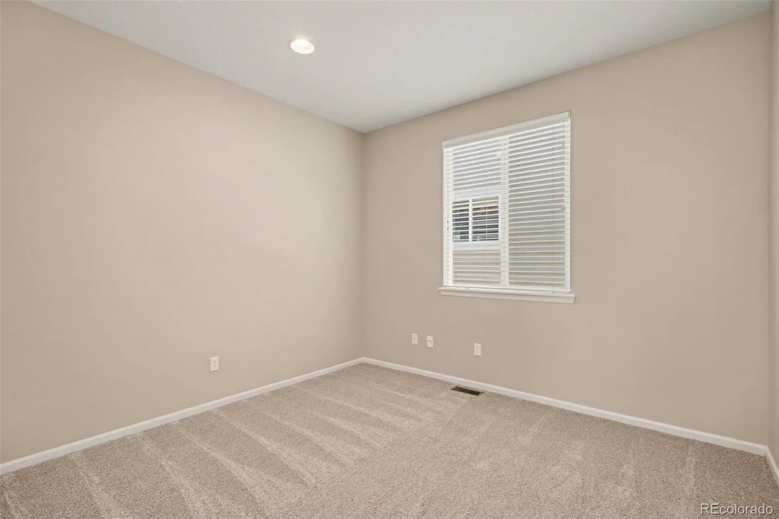 10459 Wagon Box Circle Highlands Ranch CO 80130 | MLS #REC2175686 07232026180133 1600 38