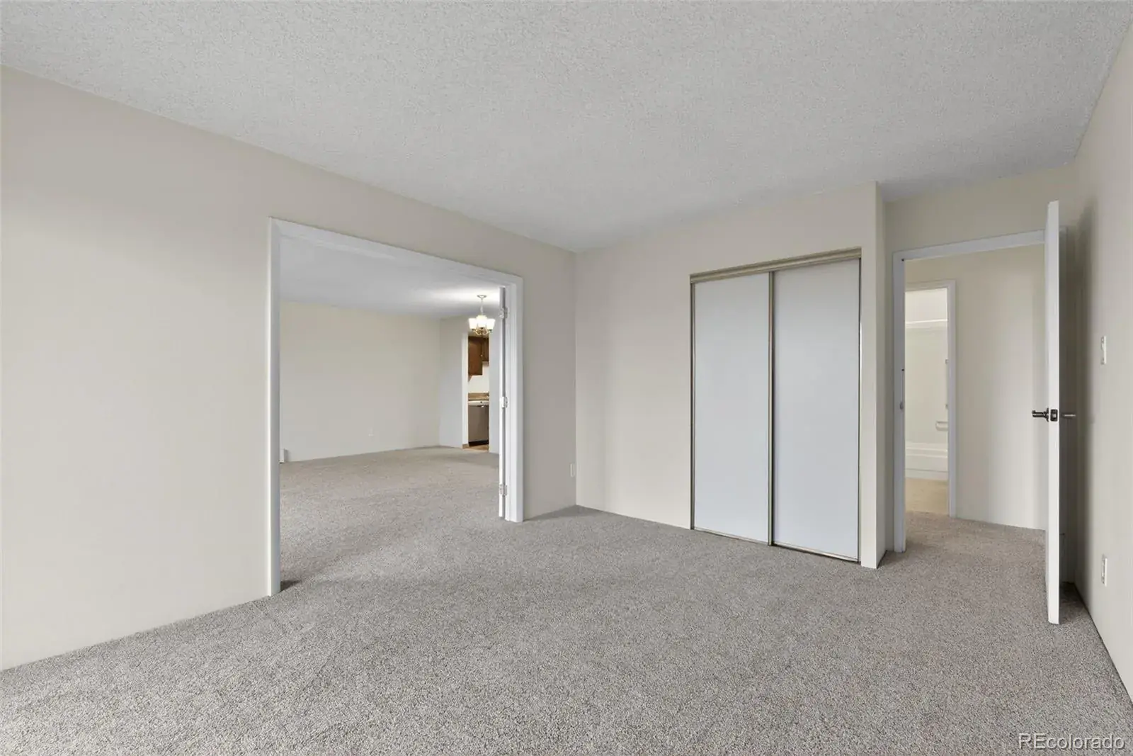 14001 E Marina Drive #606 Aurora CO 80014 MLS #REC2176672 02062026002644 1600 27