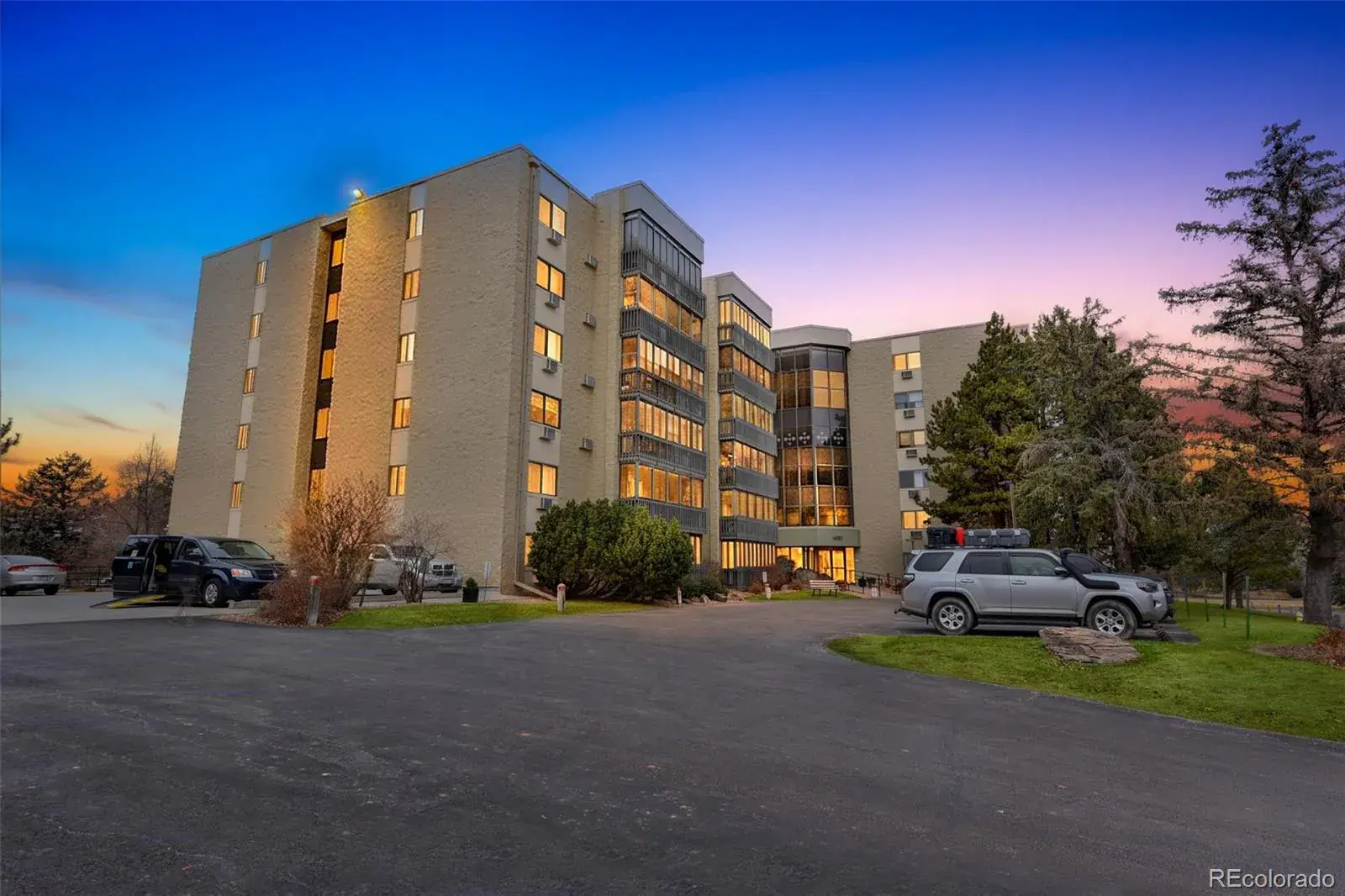 14001 E Marina Drive #606 Aurora CO 80014 MLS #REC2176672 02062026002644 1600 34