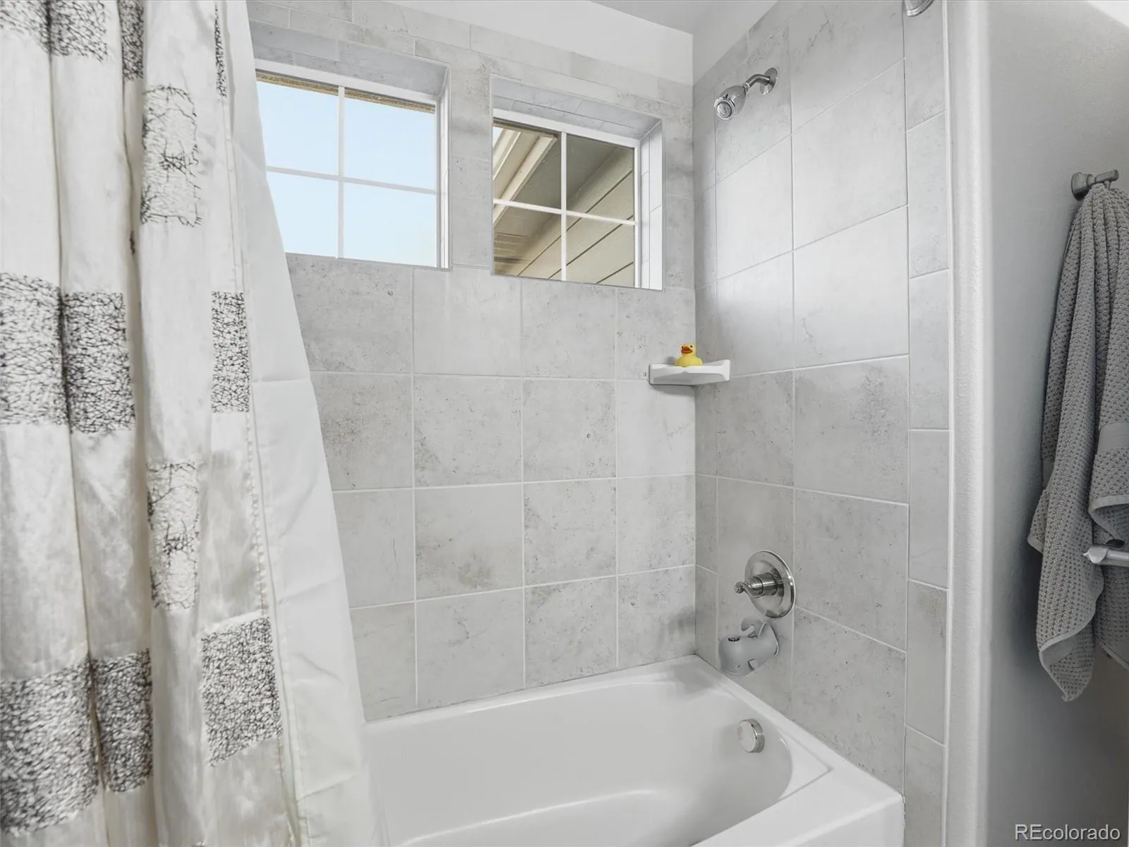8787 Gardenia Circle Arvada CO 80005 MLS #REC2177869 05122026225857 1600 28