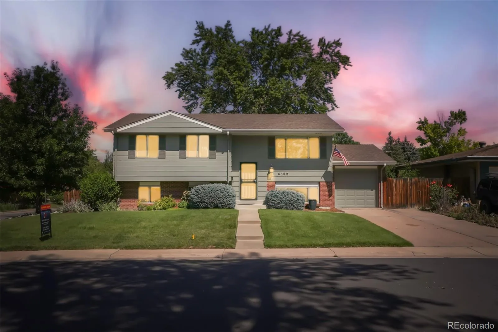 6689 S Delaware Street Littleton CO 80120 | MLS #REC2178221 08112026165003 1600 1