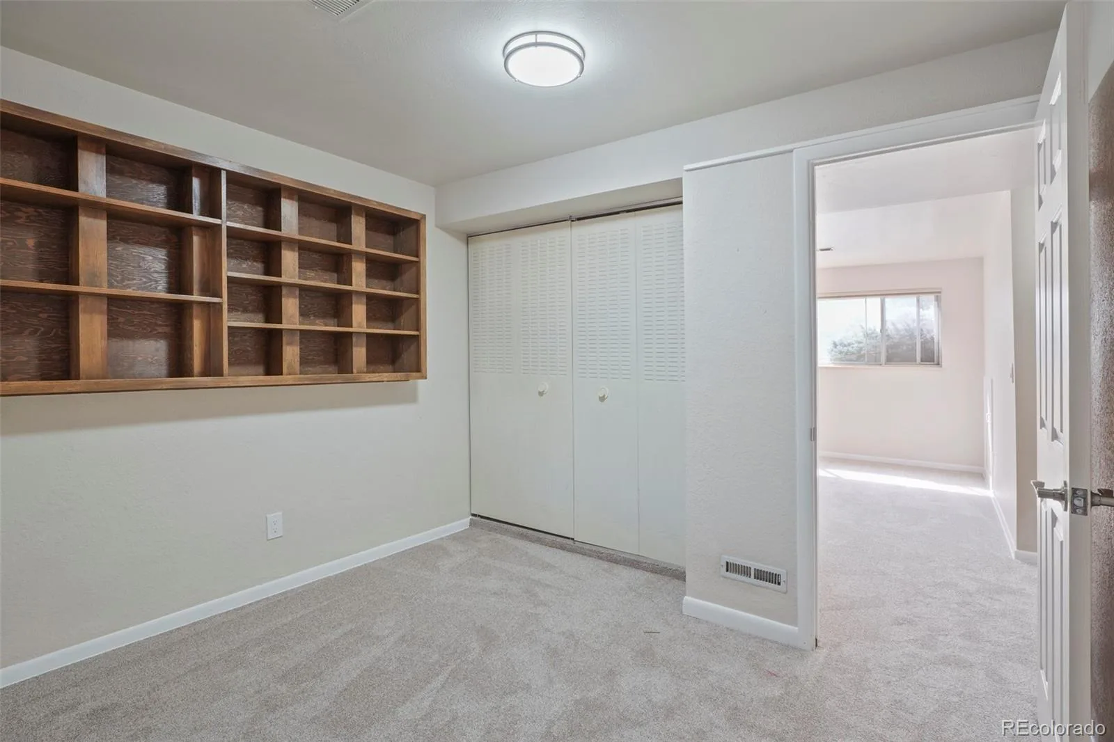 6689 S Delaware Street Littleton CO 80120 | MLS #REC2178221 08112026165003 1600 19