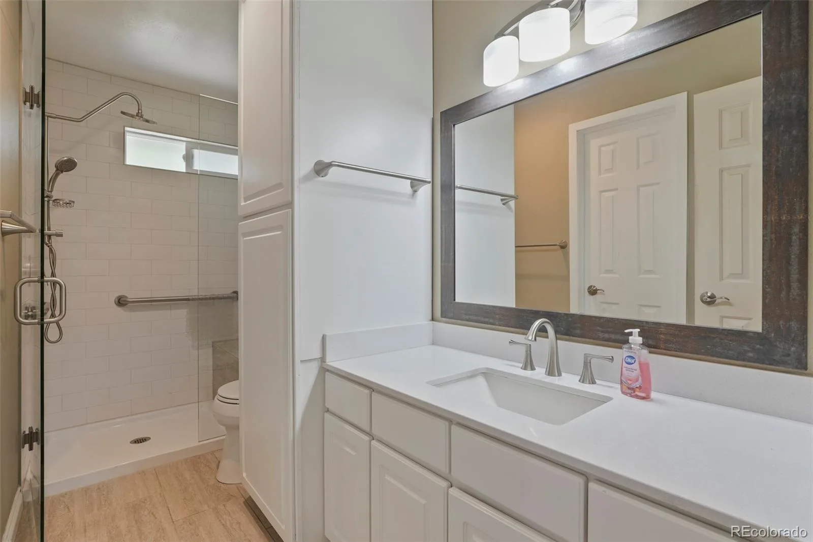 6689 S Delaware Street Littleton CO 80120 | MLS #REC2178221 08112026165003 1600 27