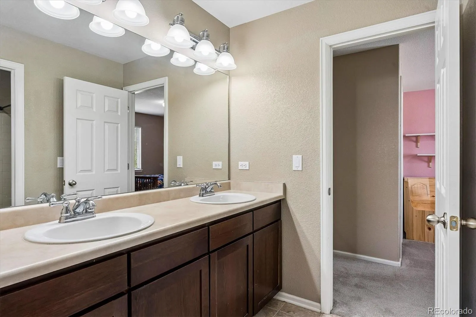 2810 Shadow Dance Drive Castle Rock CO 80109 | MLS #REC2178459 05072026163455 1600 16