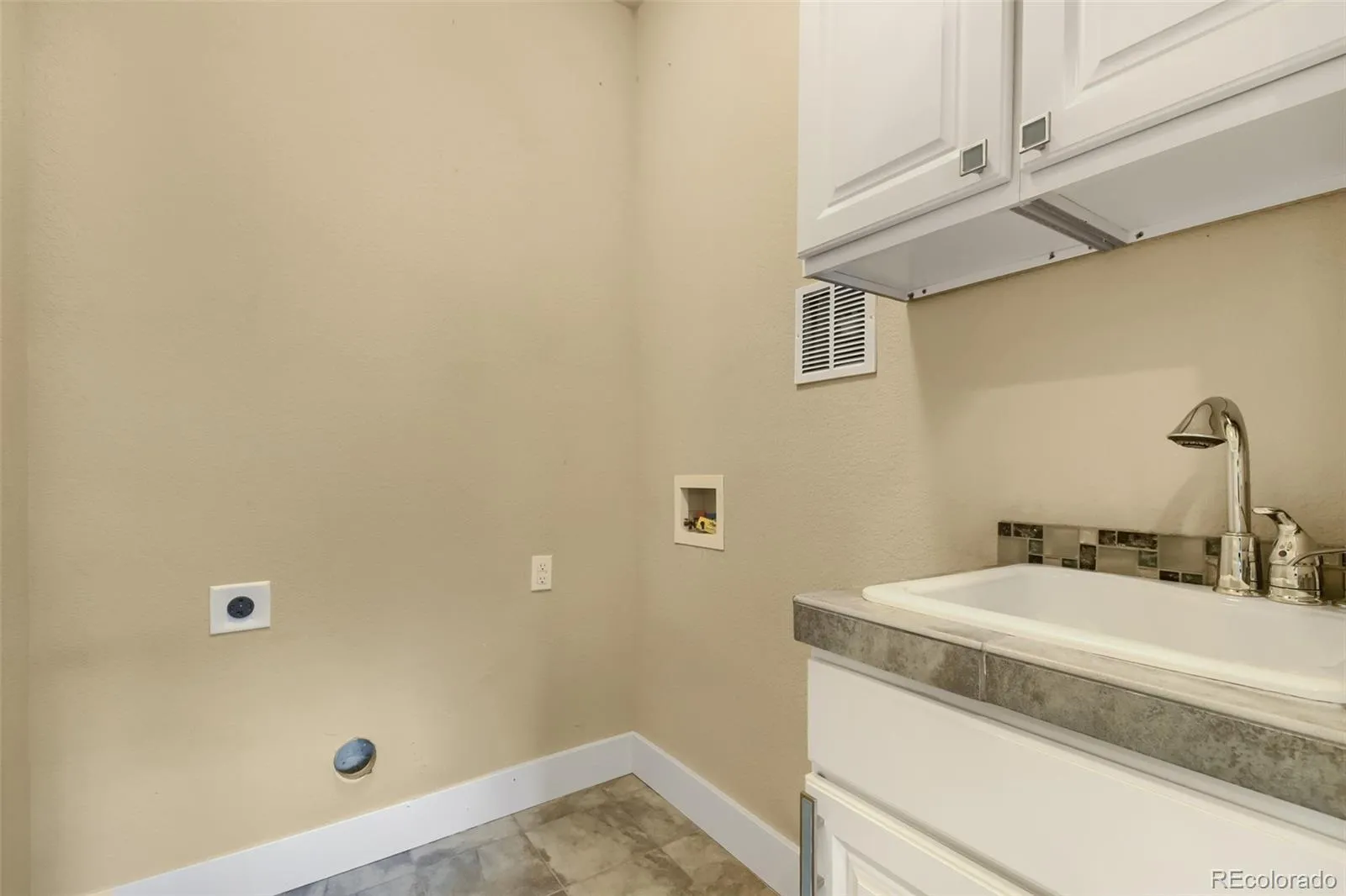3384 W 33rd Avenue Denver CO 80211 MLS #REC2180876 05072026235708 1600 23