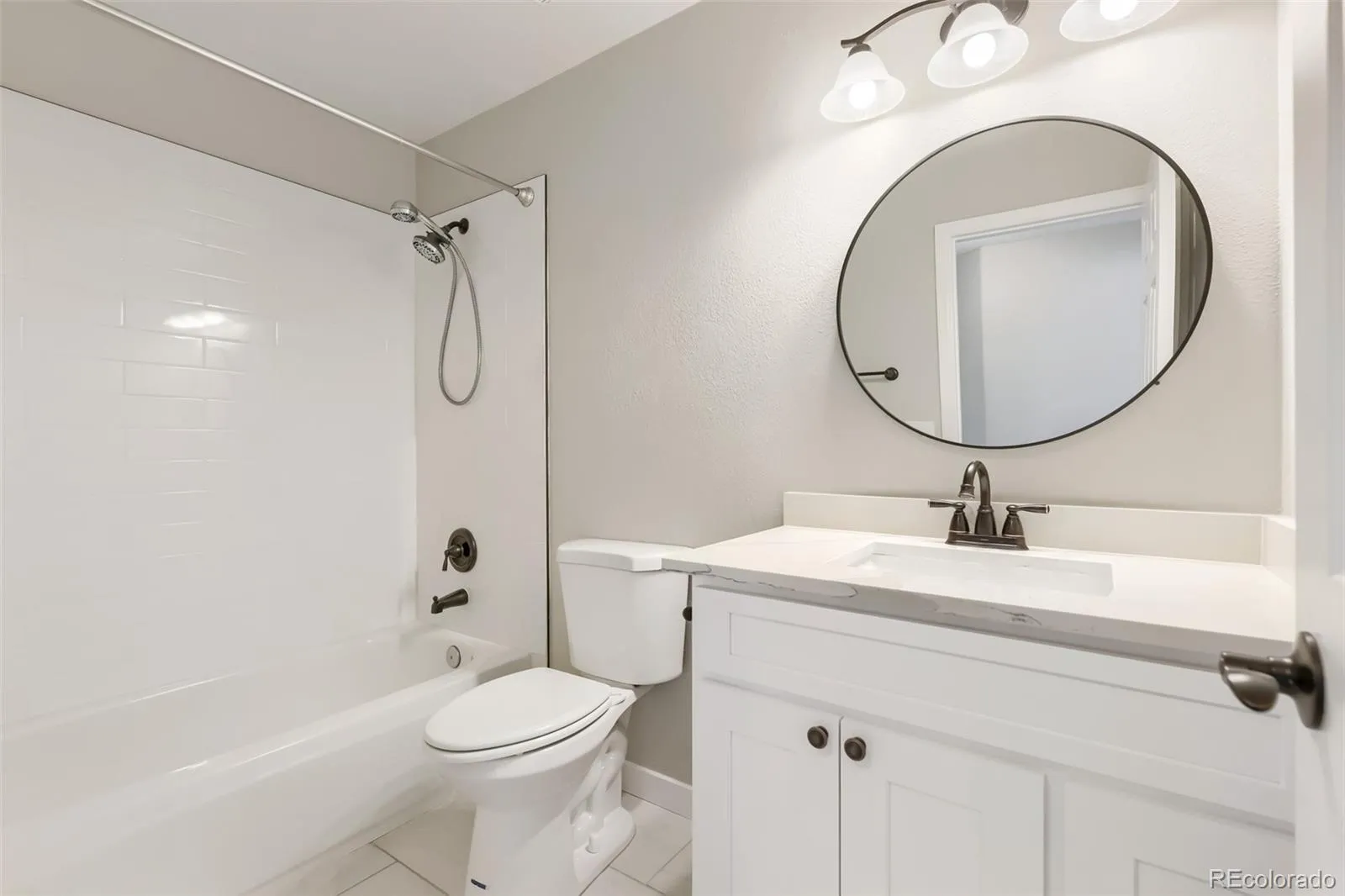 04162026204213 1600 20