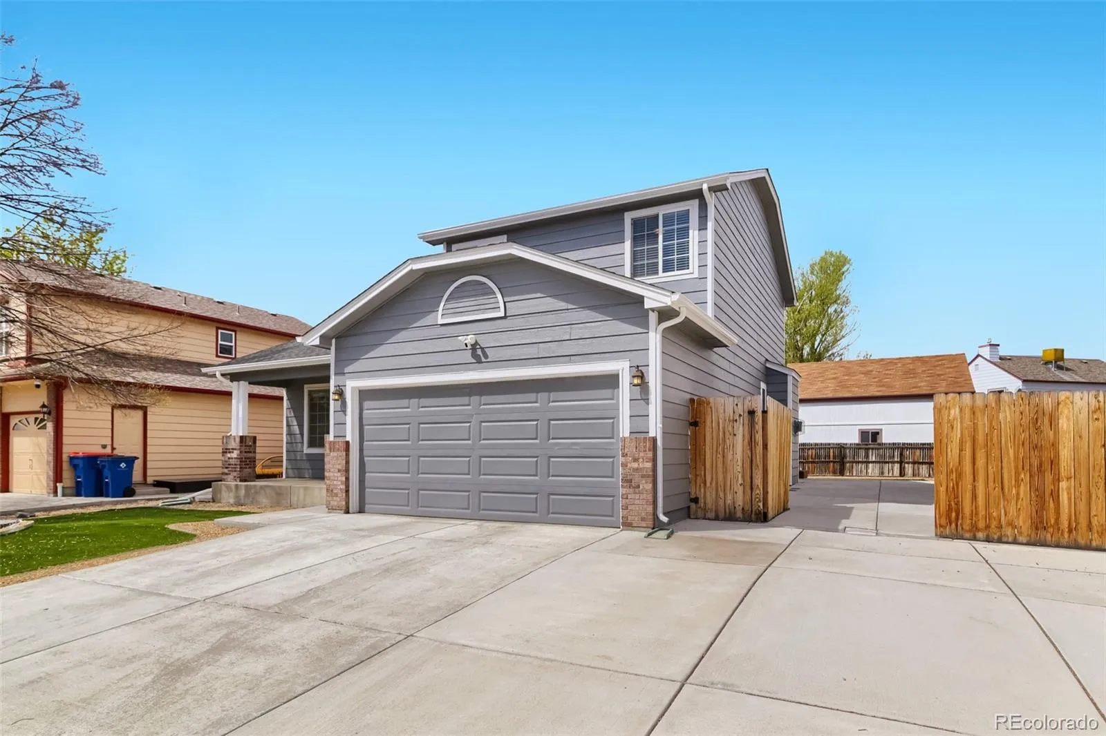 04162026204213 1600 27