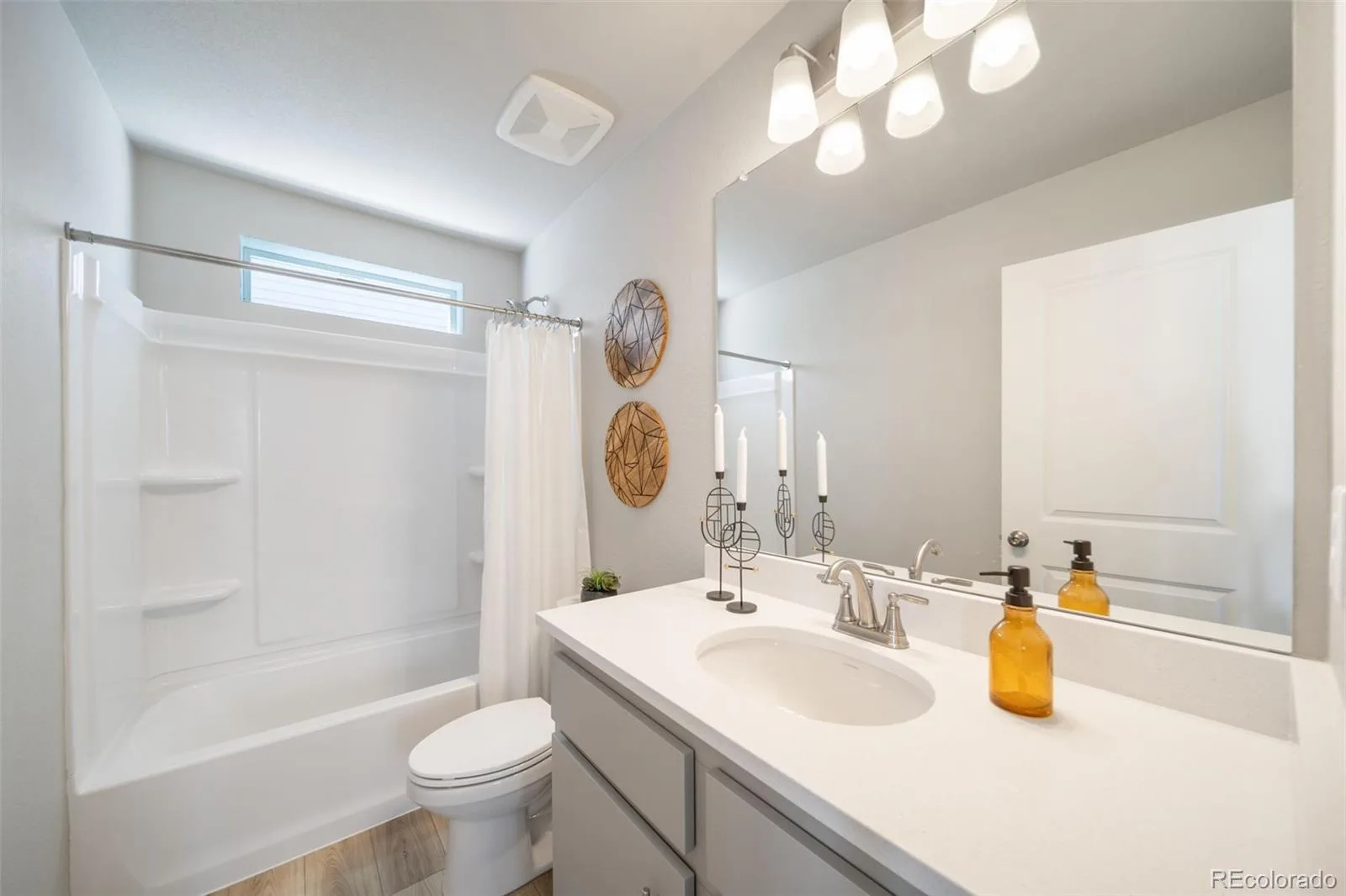 12553 E 101st Drive Commerce City CO 80022 | MLS #REC2183582 07282026225701 1600 21