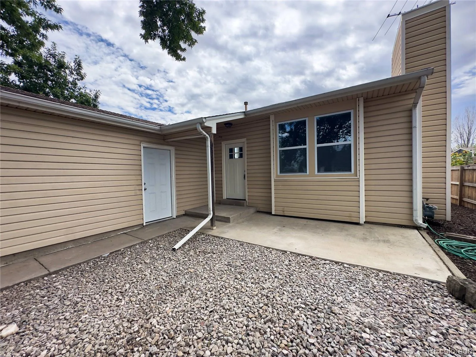 5128 Columbus Way Denver CO 80239 | MLS #REC2184636 07242026234606 1600 1