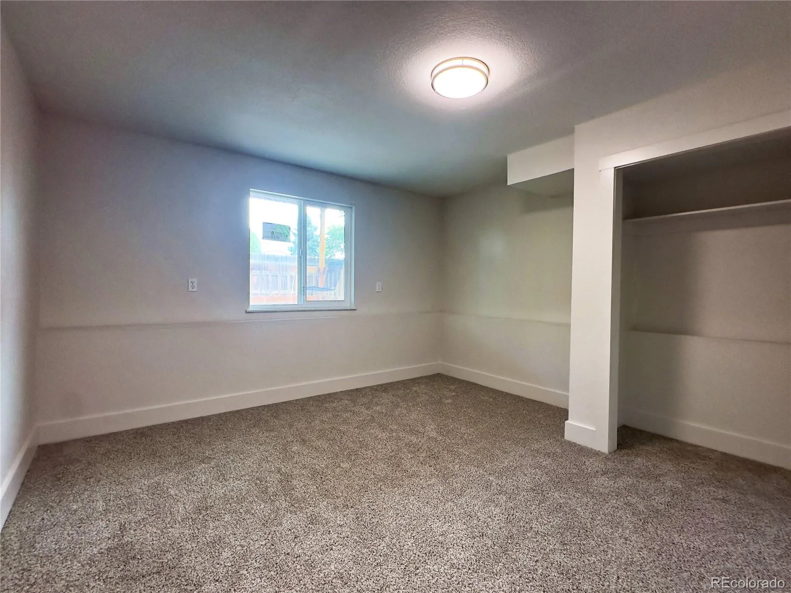 5128 Columbus Way Denver CO 80239 | MLS #REC2184636 07242026234606 1600 13