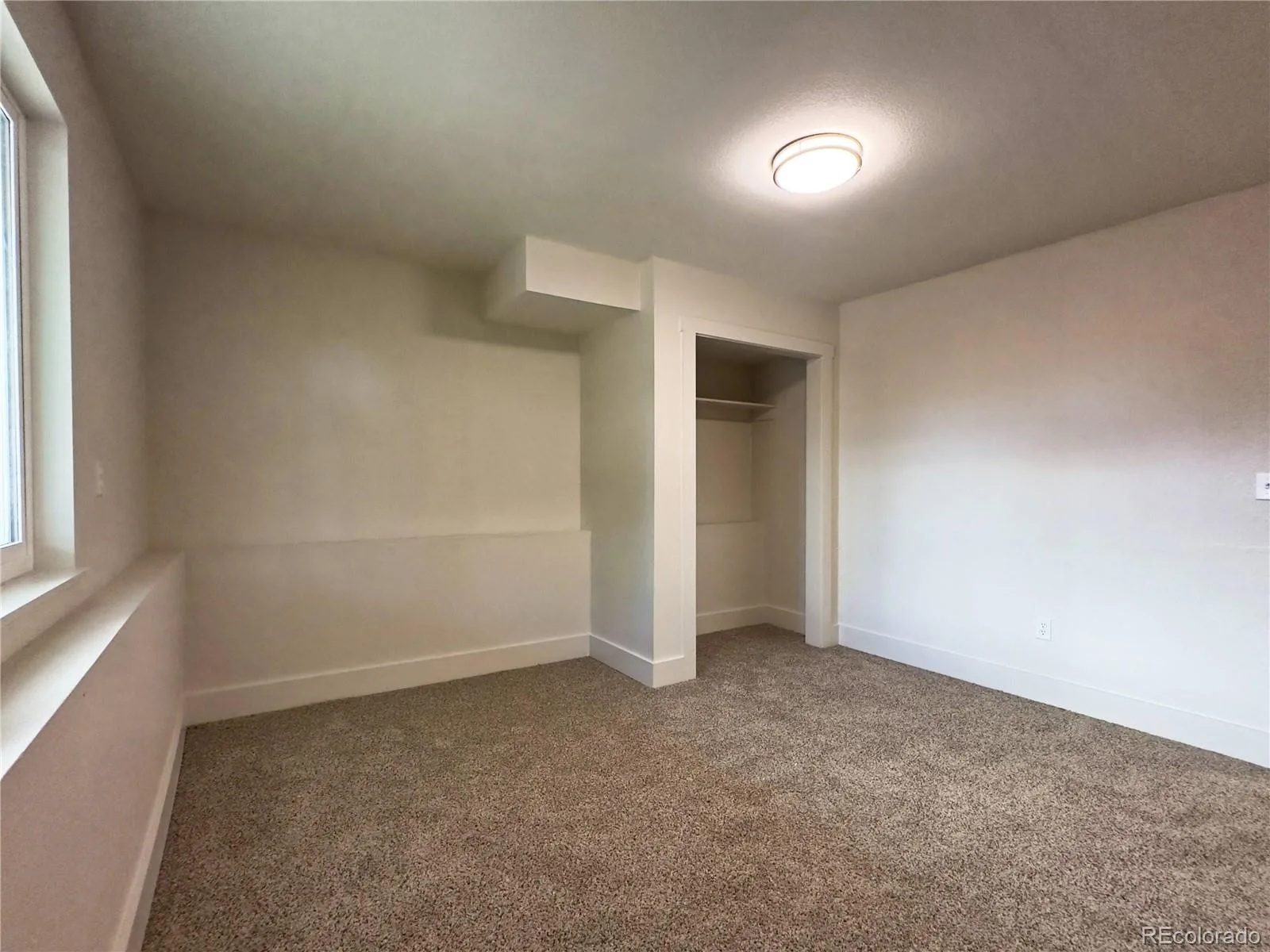 5128 Columbus Way Denver CO 80239 | MLS #REC2184636 07242026234606 1600 14