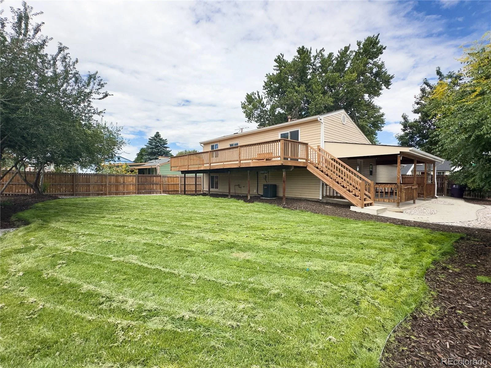 5128 Columbus Way Denver CO 80239 | MLS #REC2184636 07242026234606 1600 20