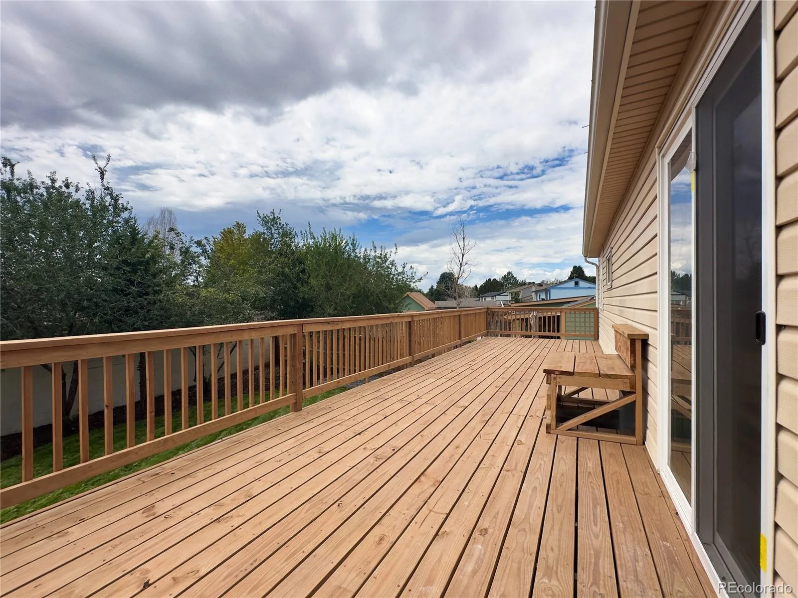 5128 Columbus Way Denver CO 80239 | MLS #REC2184636 07242026234606 1600 21