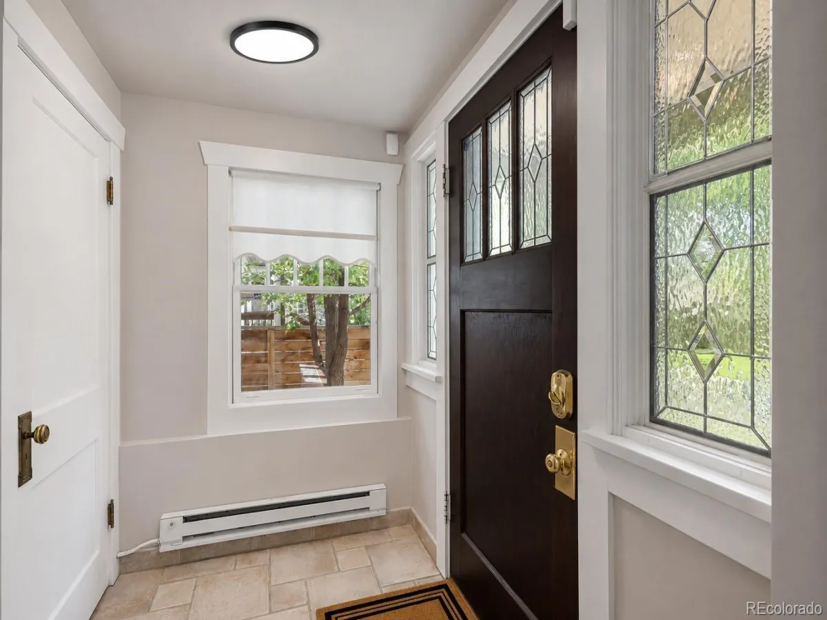726 S Corona Street Denver CO 80209 MLS #REC2185548 05132026084914 1200 2