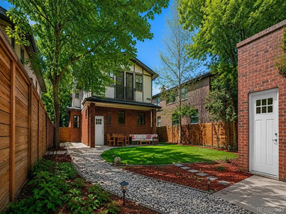 726 S Corona Street Denver CO 80209 MLS #REC2185548 05132026084914 1200 28