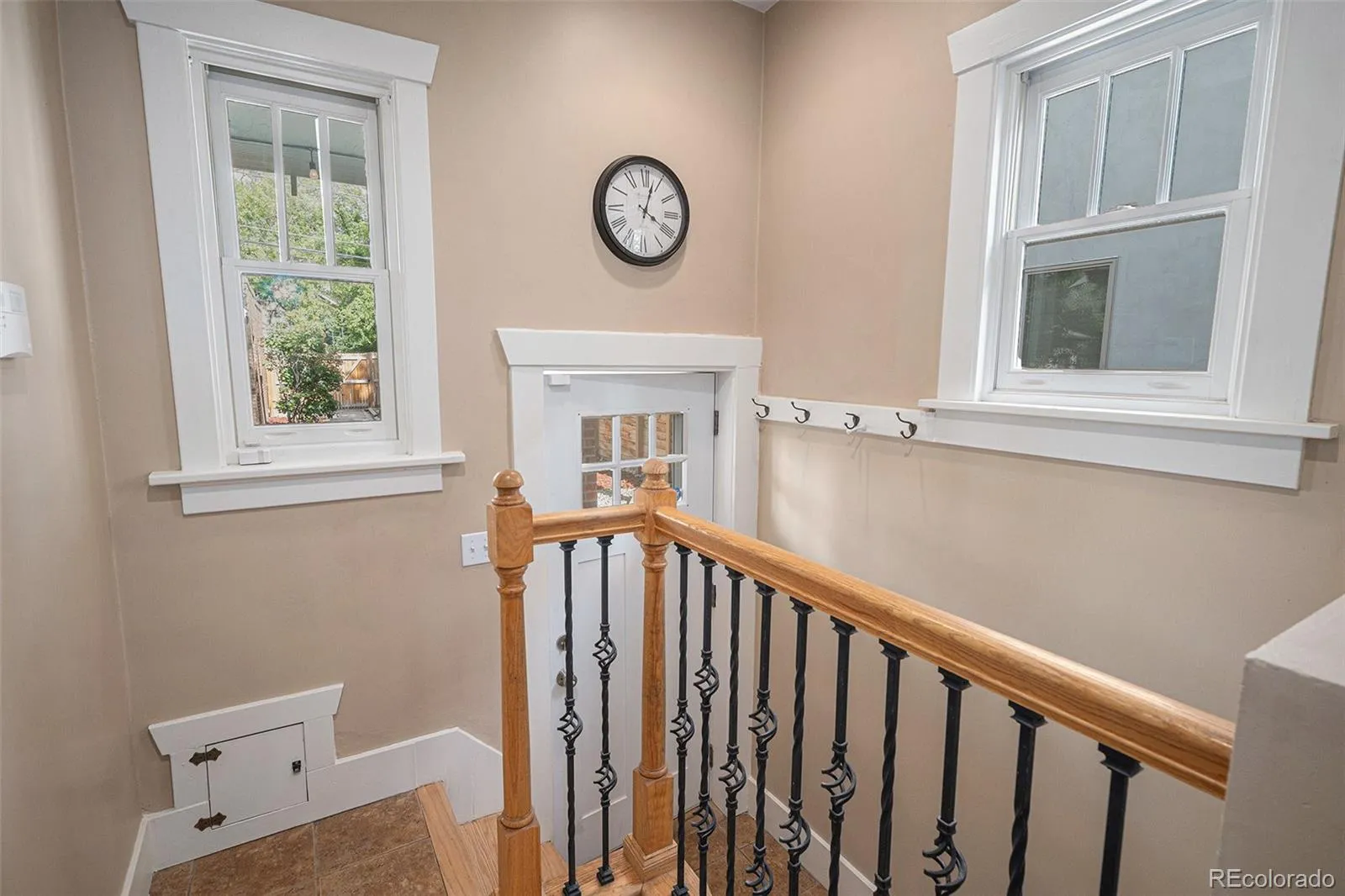 726 S Corona Street Denver CO 80209 MLS #REC2185548 05132026084914 1600 24