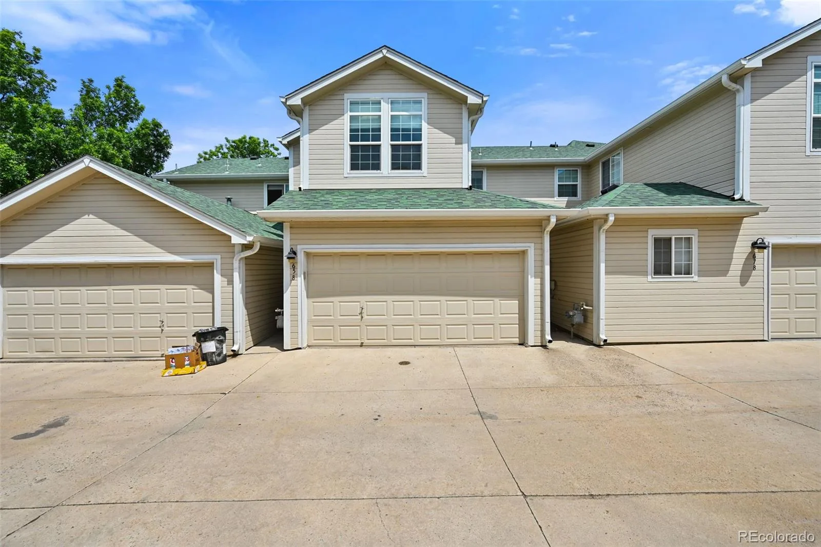 658 S Yarrow Street Lakewood CO 80226 | MLS #REC2186638 06032026224154 1600 27