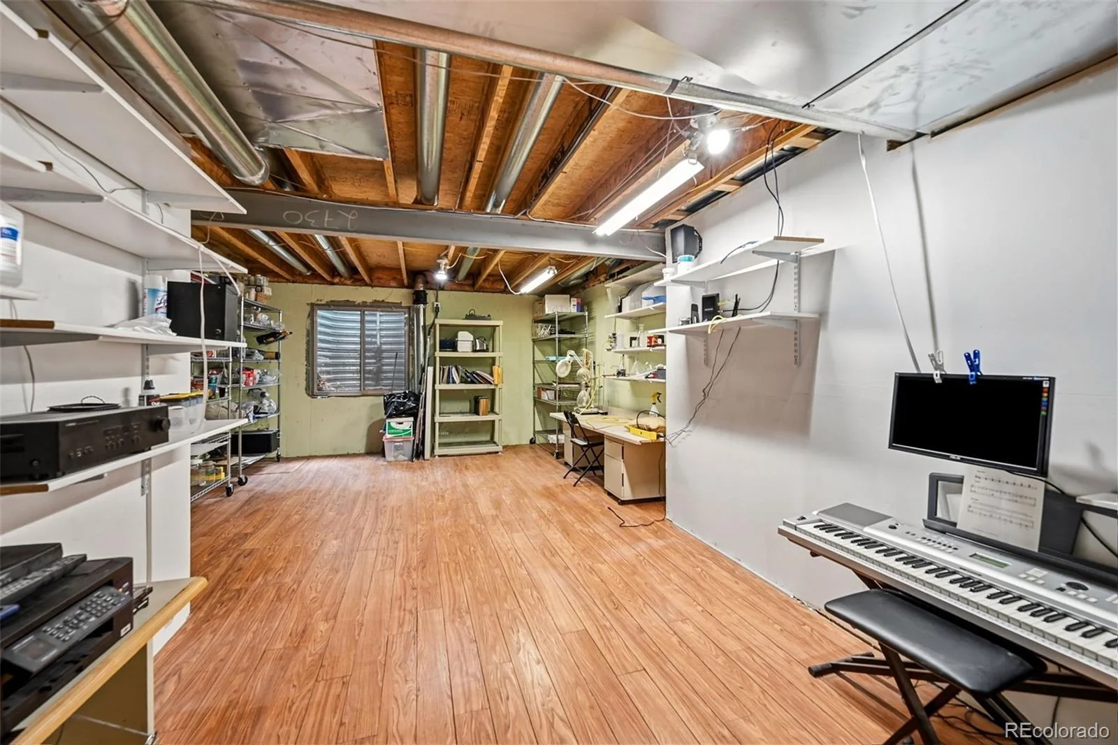 658 S Yarrow Street Lakewood CO 80226 | MLS #REC2186638 06032026224154 1600 30
