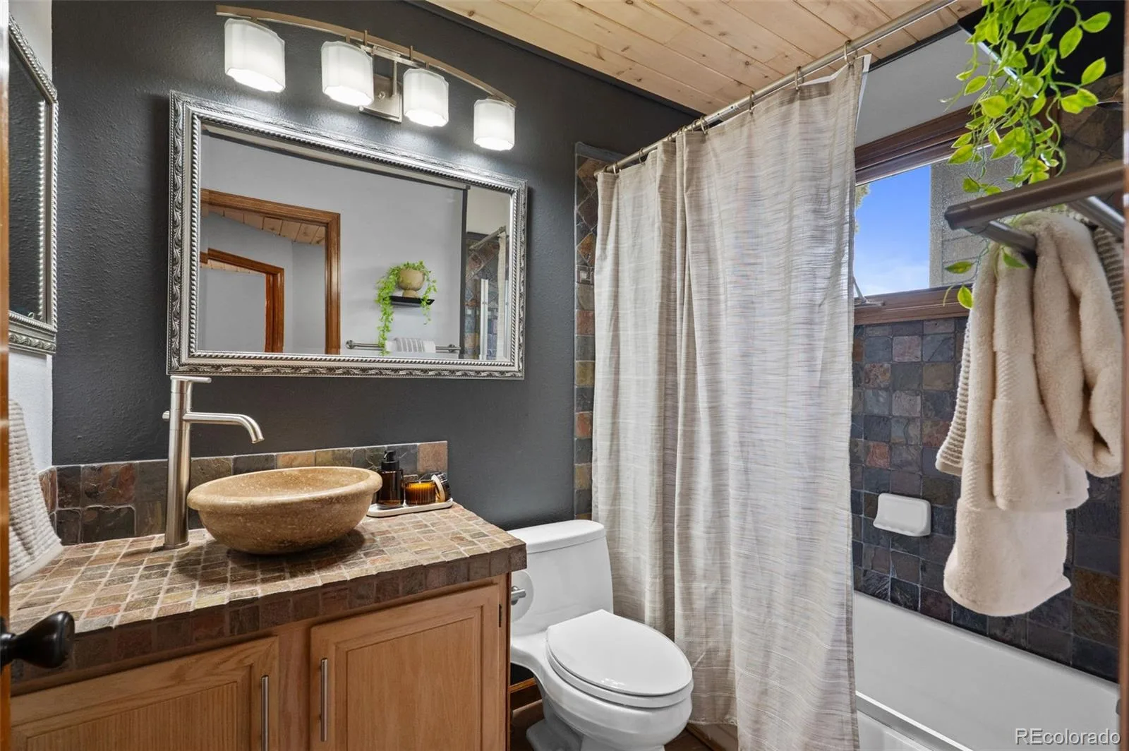 24130 Genesee Village Road Golden CO 80401 | MLS #REC2187009 08272026035310 1600 27