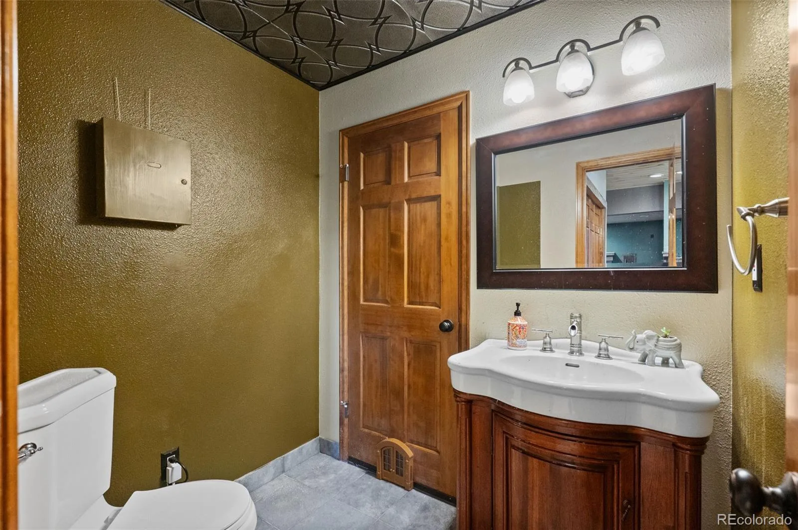 24130 Genesee Village Road Golden CO 80401 | MLS #REC2187009 08272026035310 1600 35